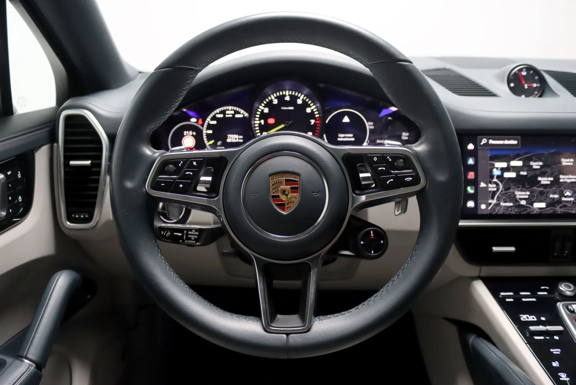 Porsche Cayenne Coupé E-Hybrid Platinum Edition 22