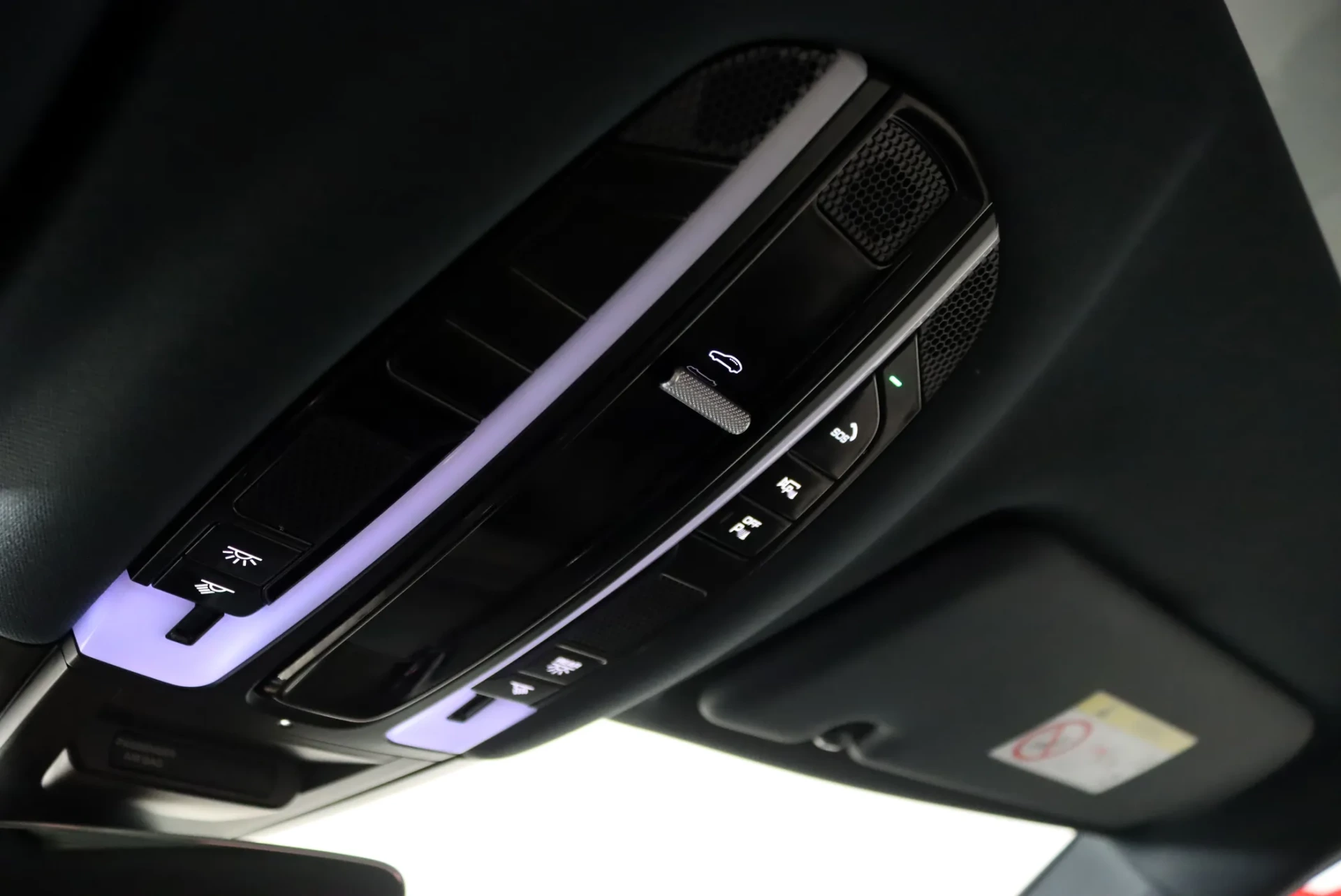 Porsche Cayenne Coupé E-Hybrid Platinum Edition 32