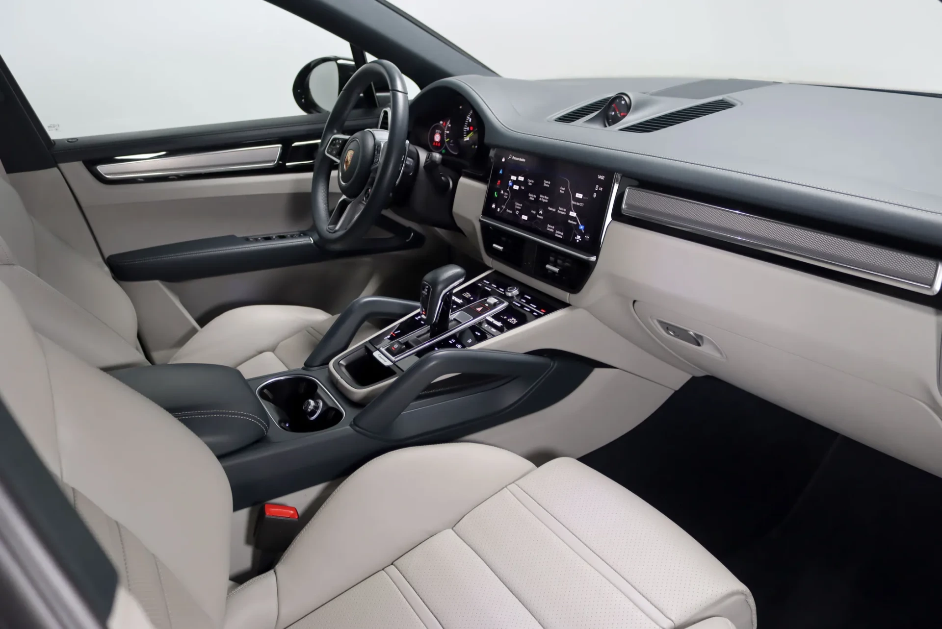 Porsche Cayenne Coupé E-Hybrid Platinum Edition 39