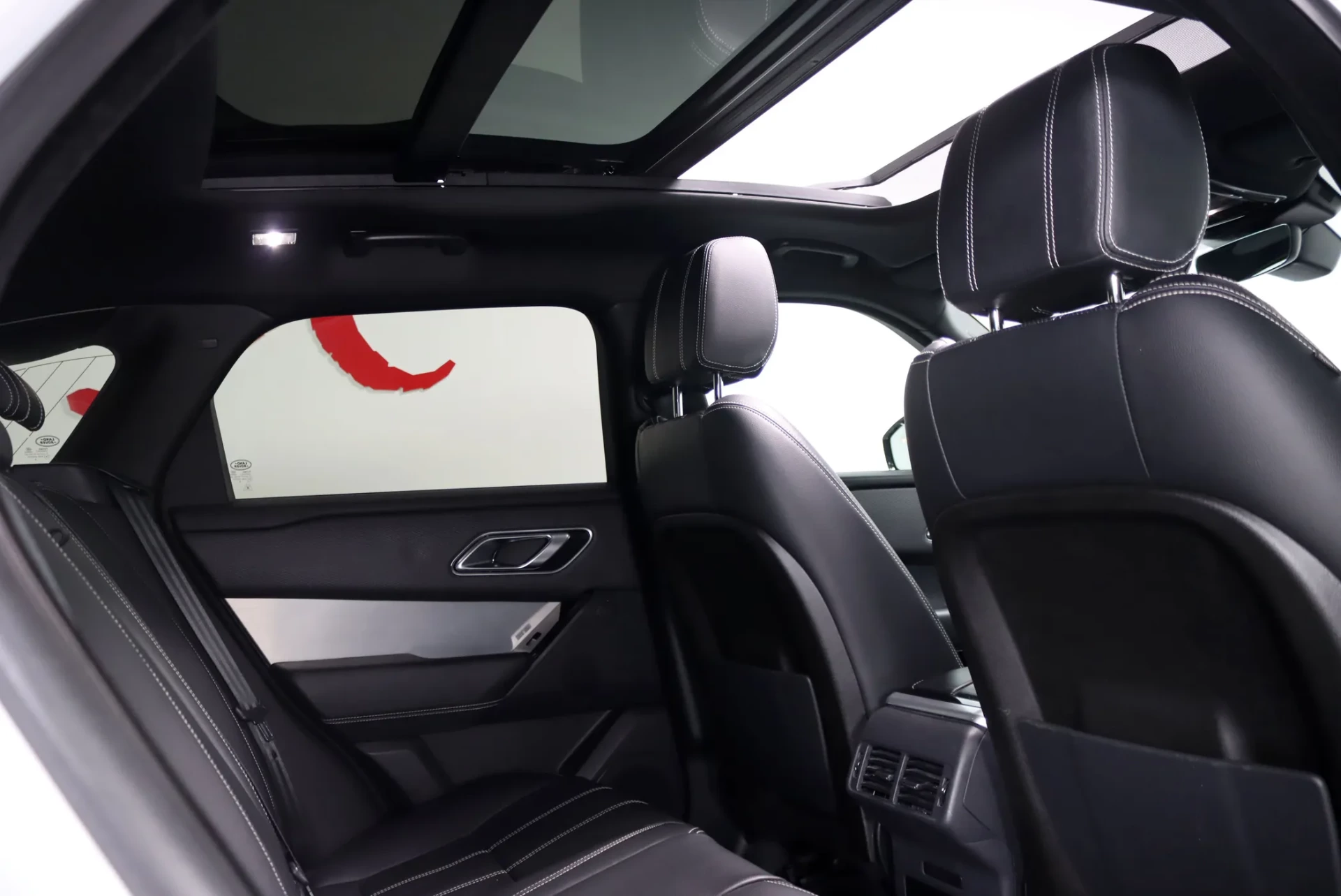 Land Rover Range Rover Velar 3.0d R-Dynamic 41