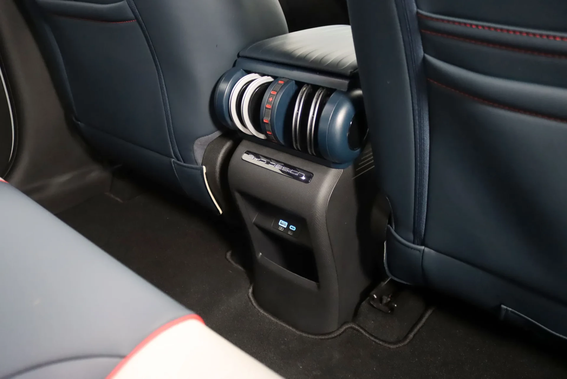 BYD Atto 3 DESIGN 35