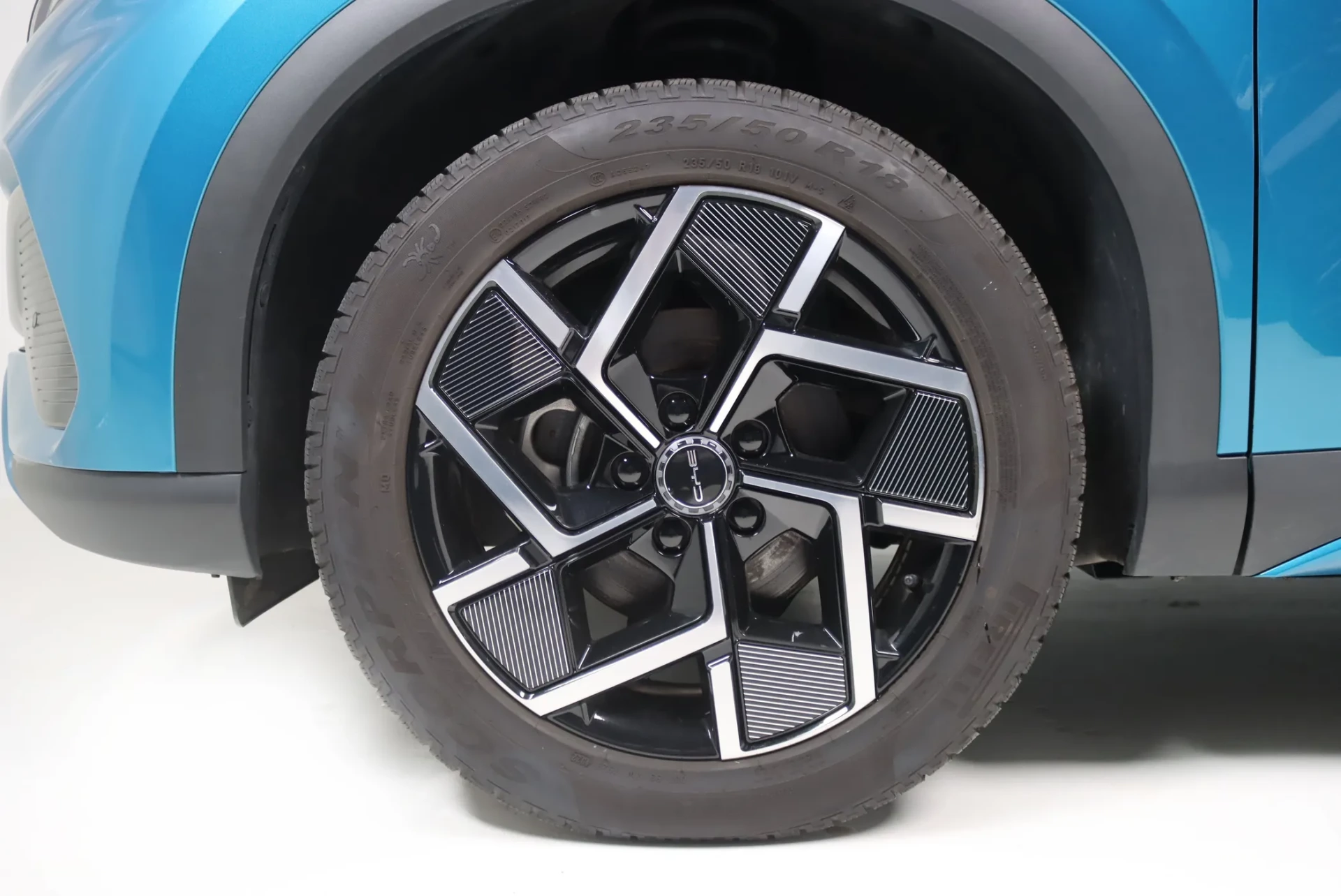 BYD Atto 3 9