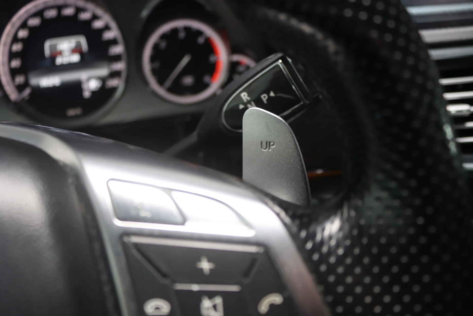 Mercedes-Benz E 350 CDi Avantgarde BlueEfficiency 15