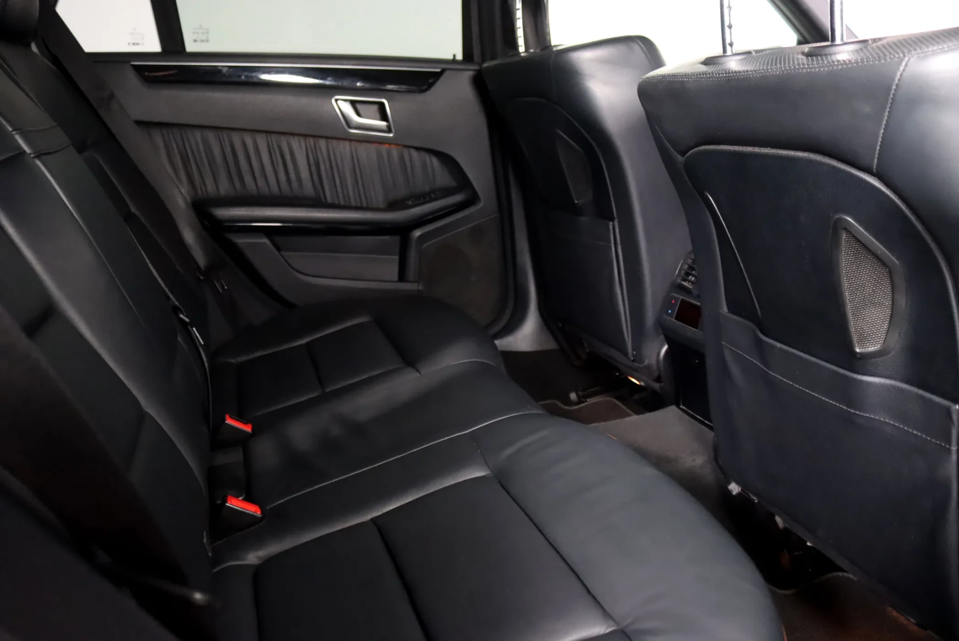 Mercedes-Benz E 350 CDi Avantgarde BlueEfficiency 18