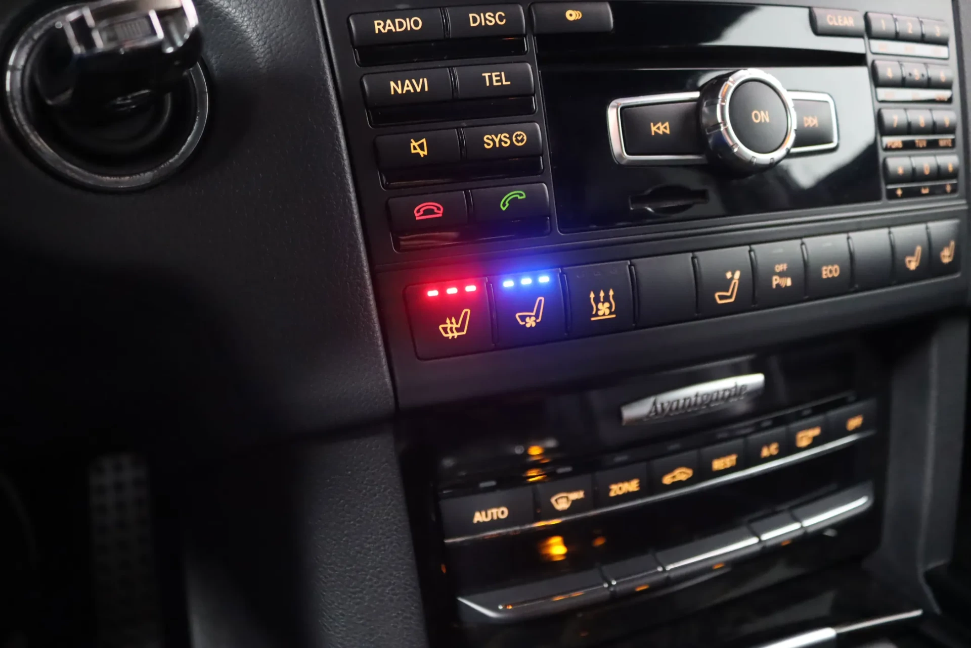 Mercedes-Benz E 350 CDi Avantgarde BlueEfficiency 22