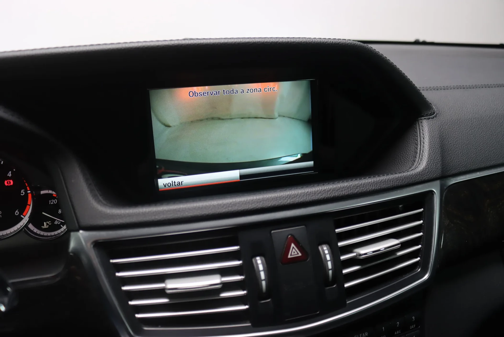 Mercedes-Benz E 350 CDi Avantgarde BlueEfficiency 29
