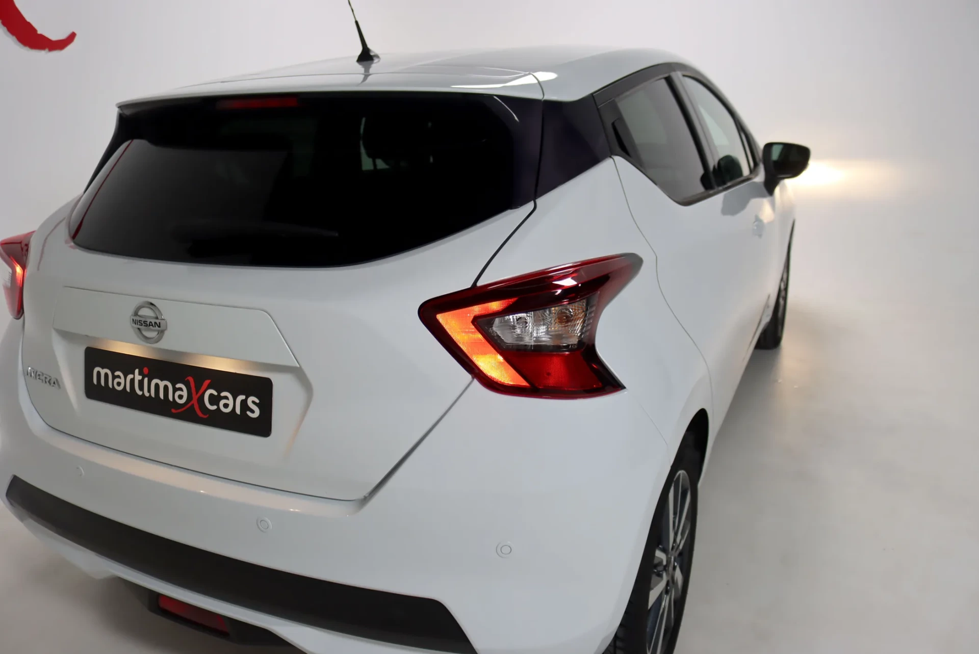 Nissan Micra 1.0 G Acenta 8