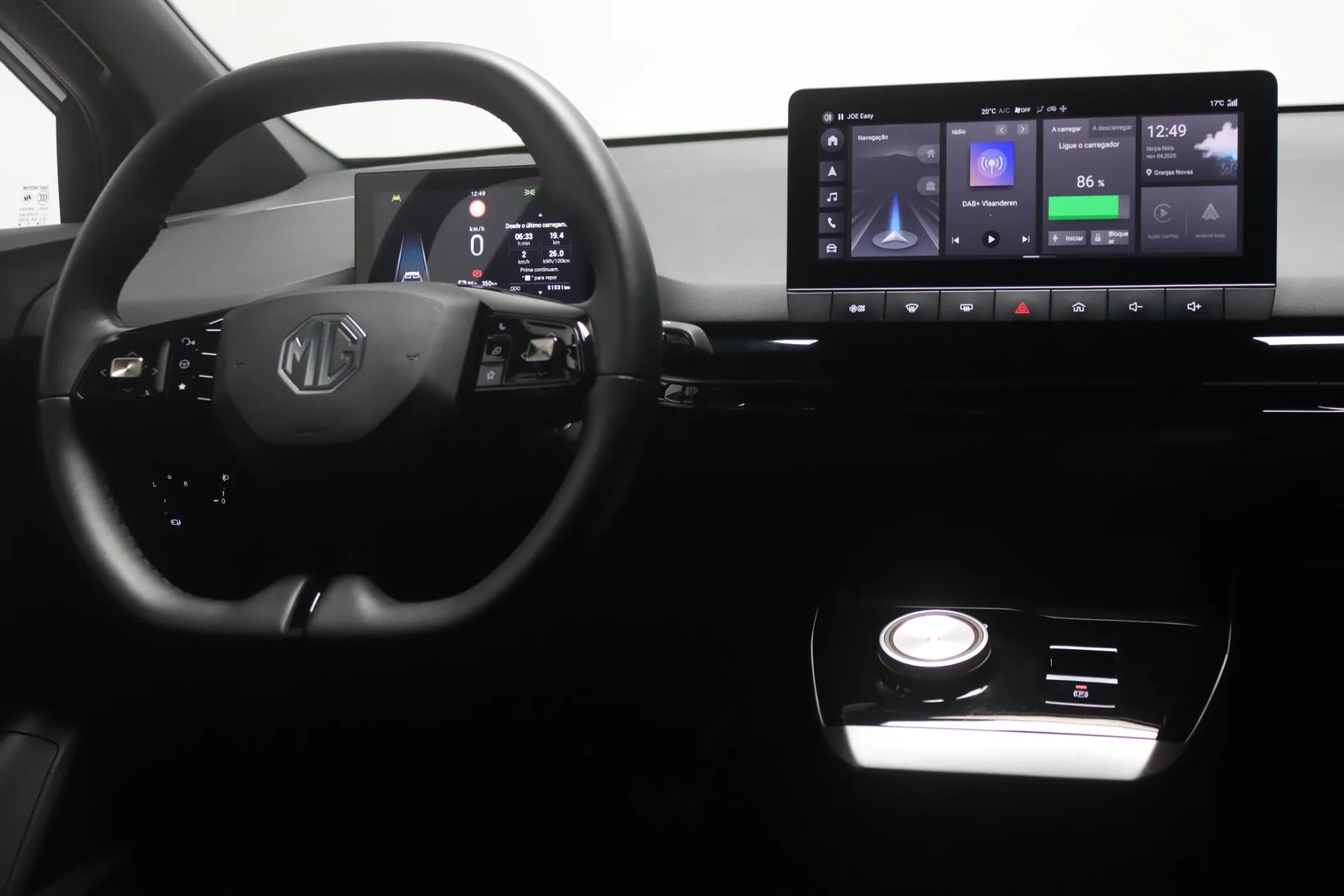 MG MG4 64 kWh Luxury 13
