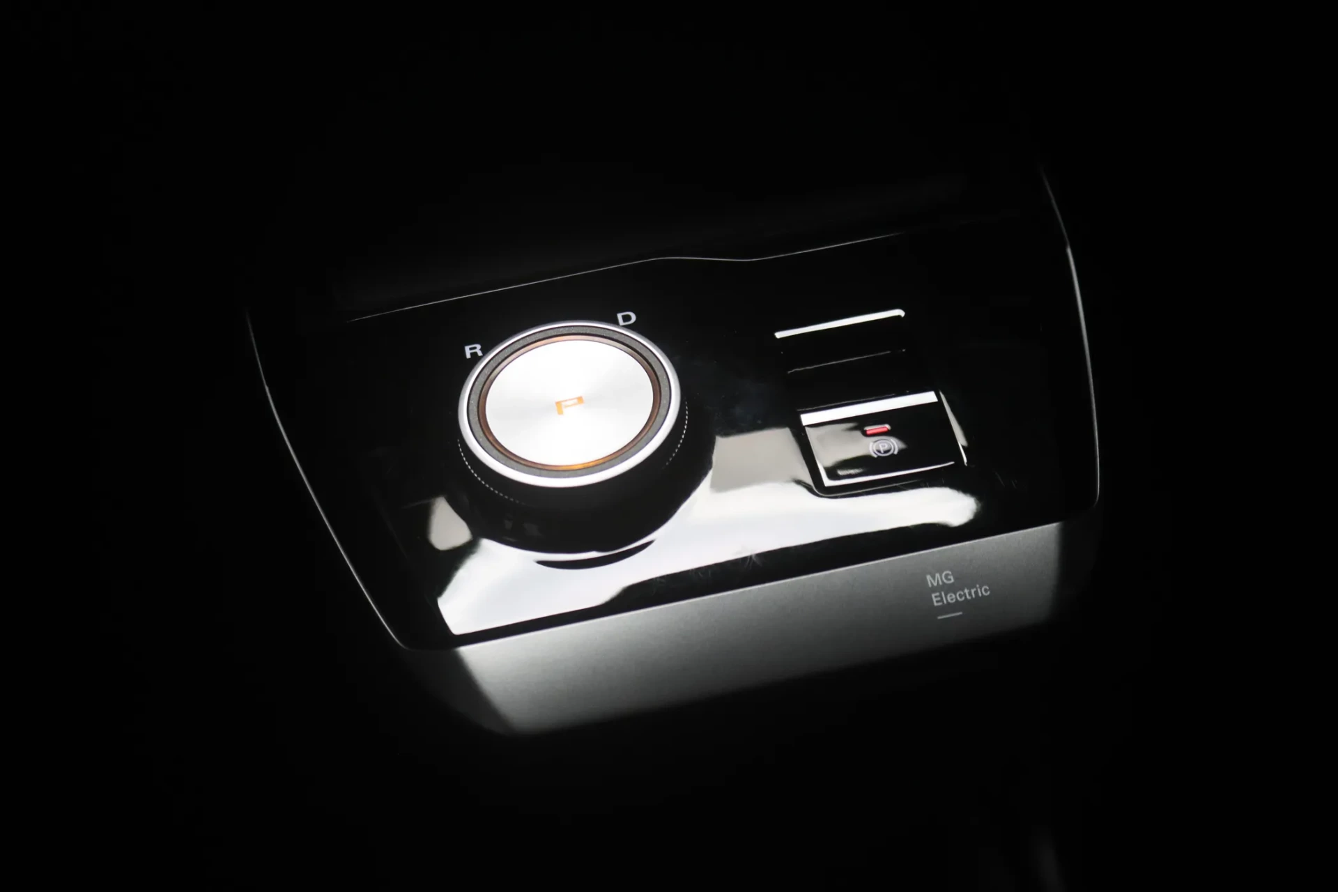 MG MG4 64 kWh Luxury 16