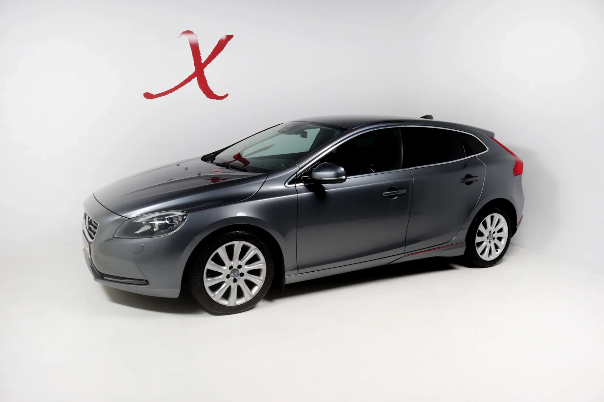 Volvo V40 1.6 D2 R-Design 3