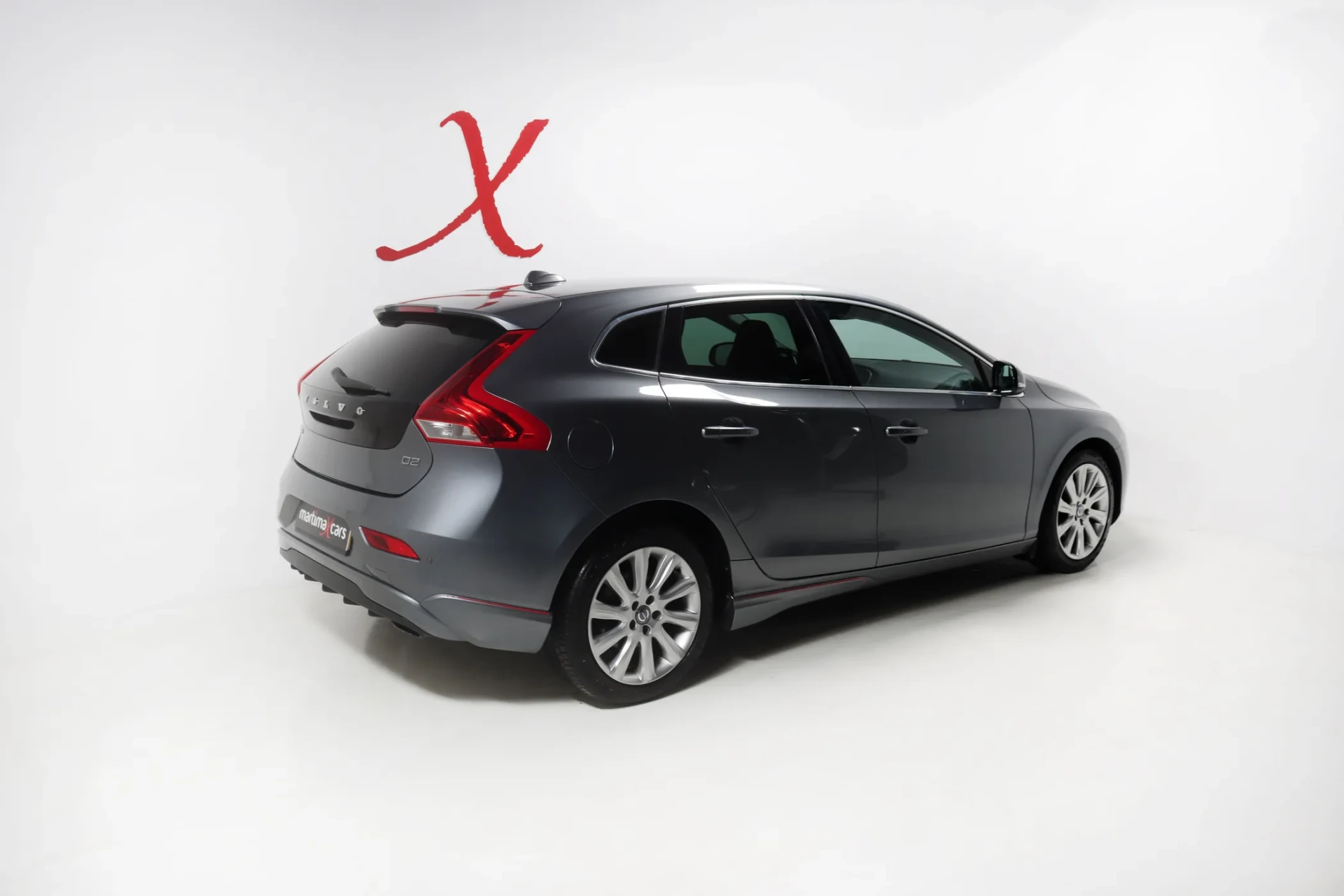 Volvo V40 1.6 D2 R-Design 6