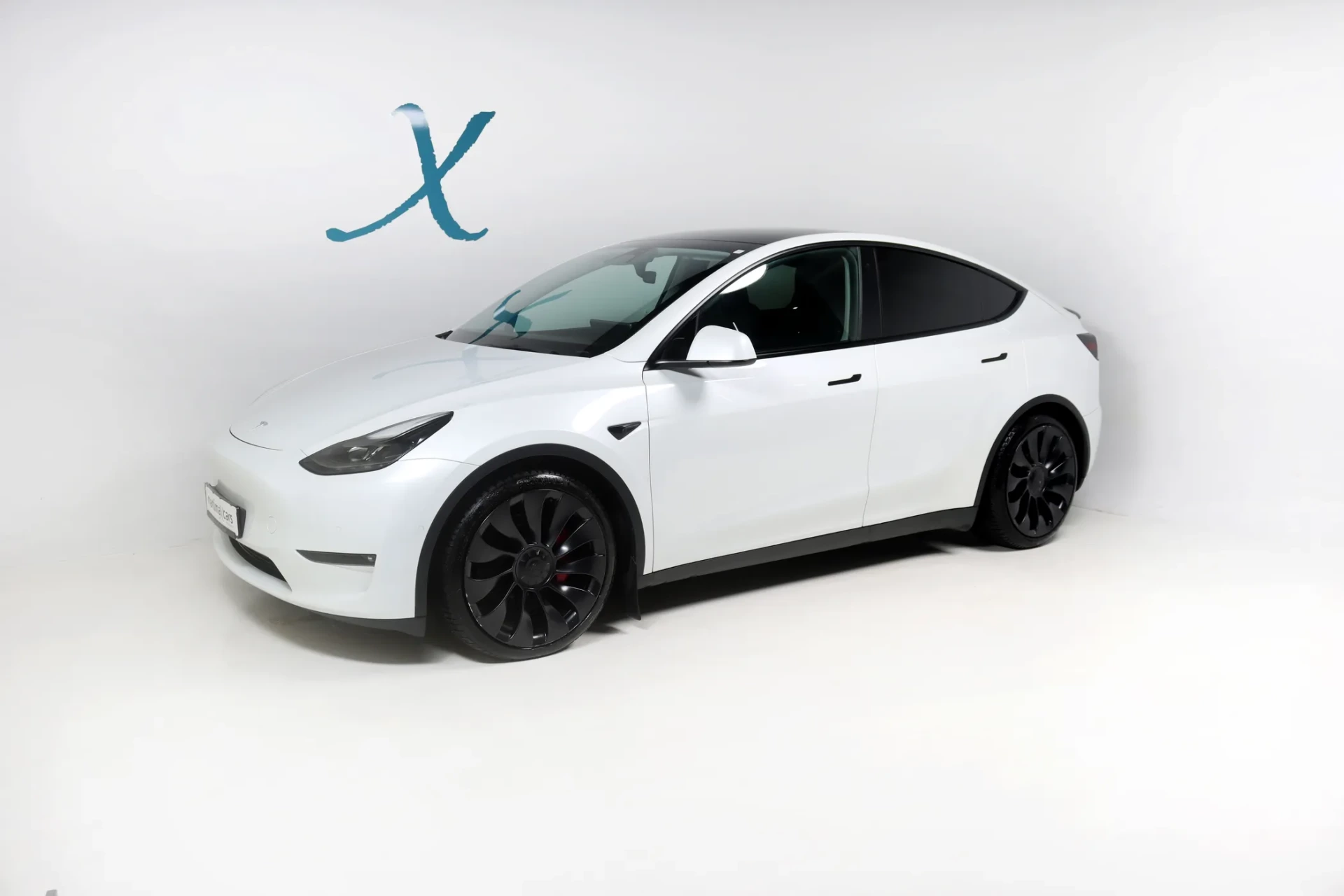 Tesla Model Y Performance Dual Motor AWD 2