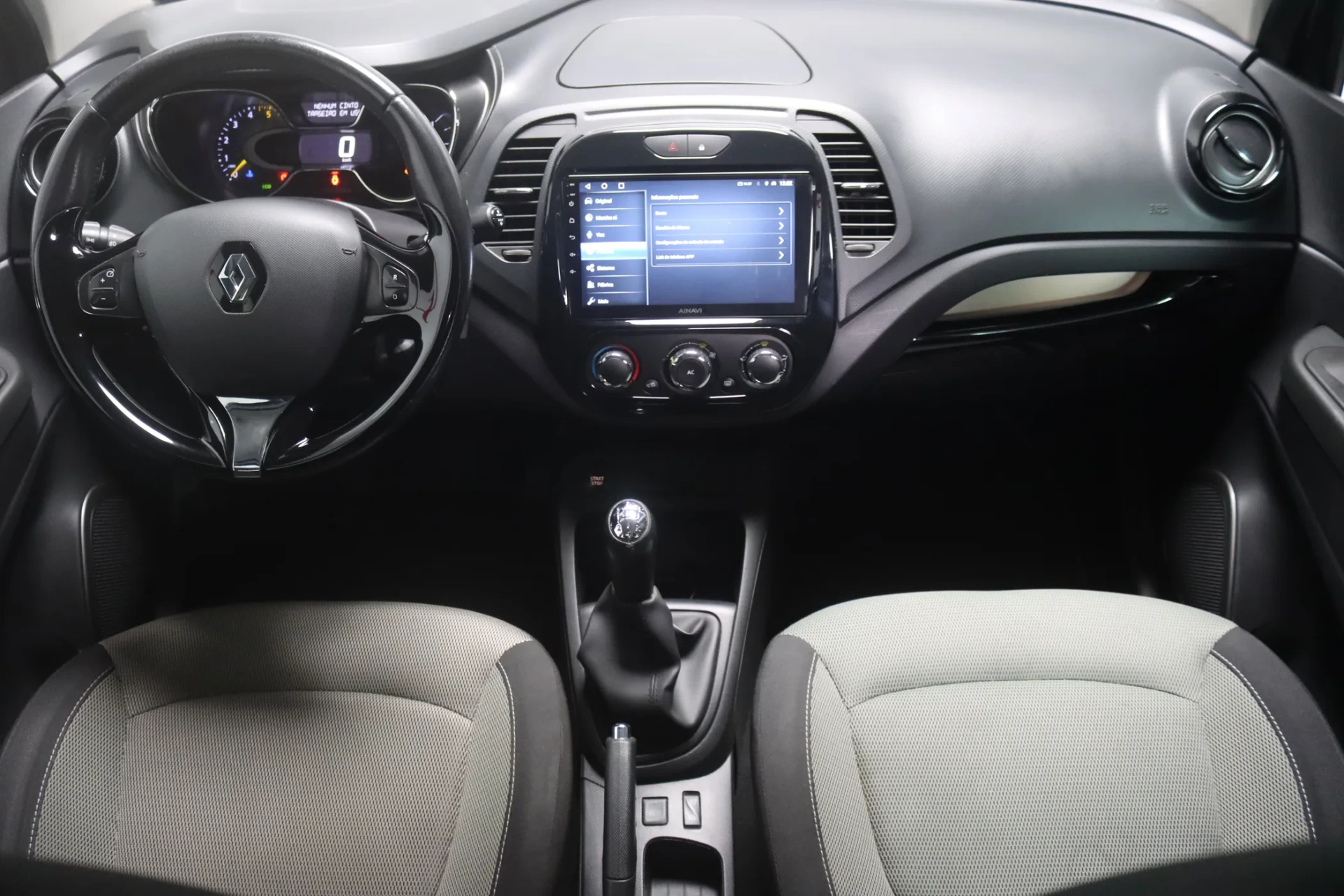 Renault Captur 1.5 dCi Red Edition 12