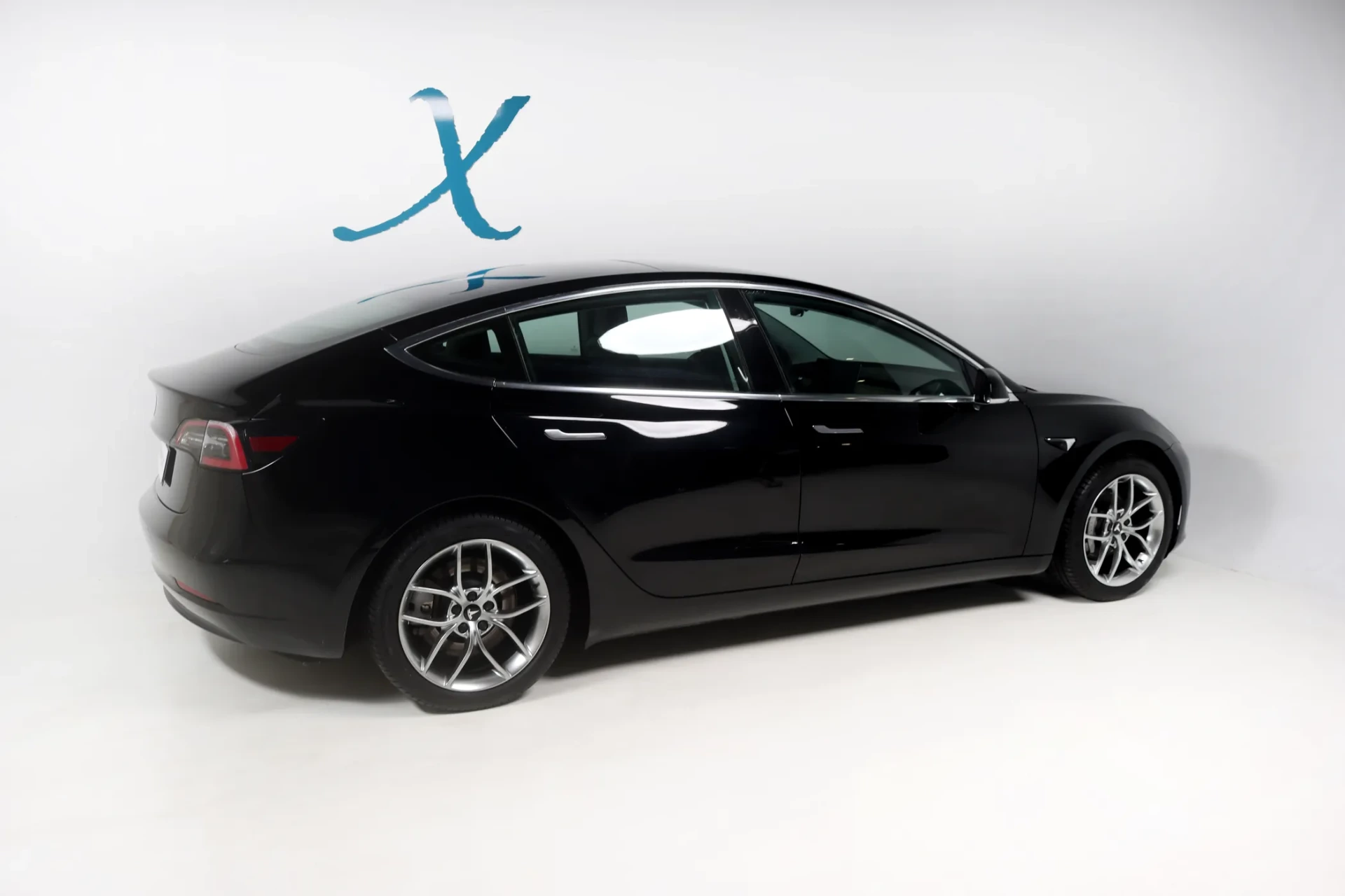 Tesla Model 3 Standard Range Plus RWD 7