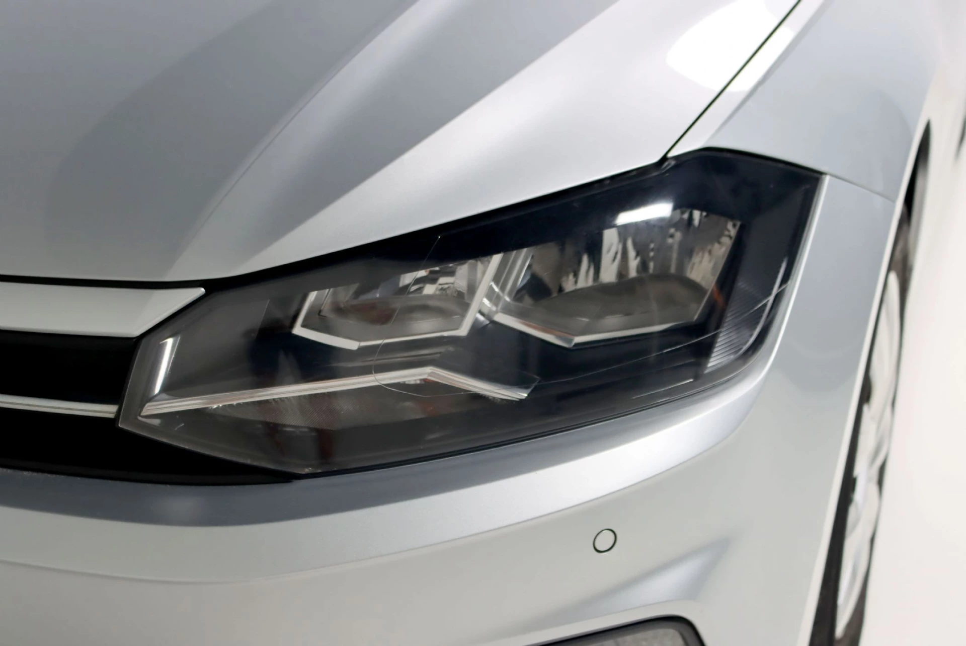 Volkswagen Polo 1.6 TDI Comfortline 8