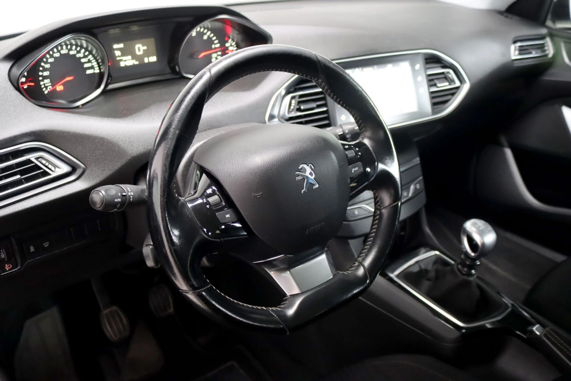 Peugeot 308 1.6 BlueHDi Style 9