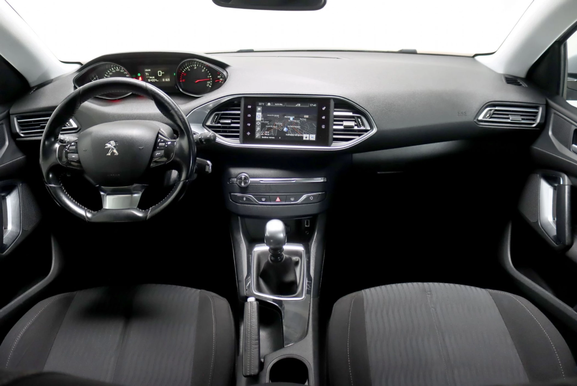 Peugeot 308 1.6 BlueHDi Style 19