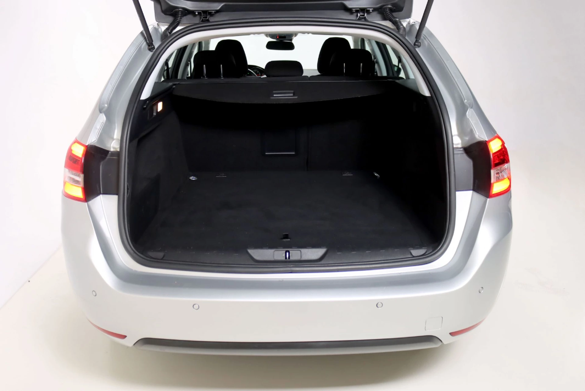 Peugeot 308 1.6 BlueHDi Style 23