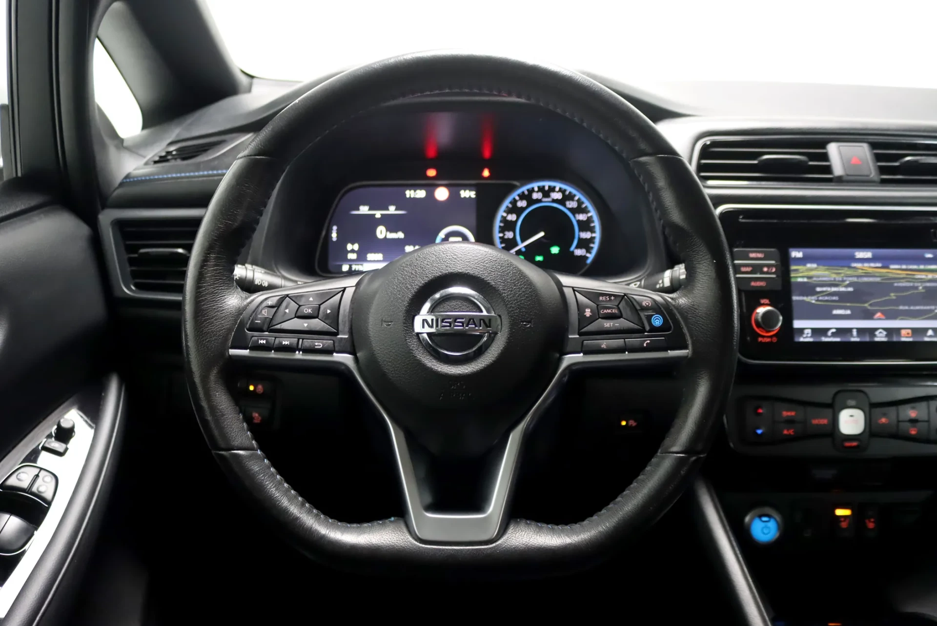 Nissan Leaf 40 kWh TEKNA 19