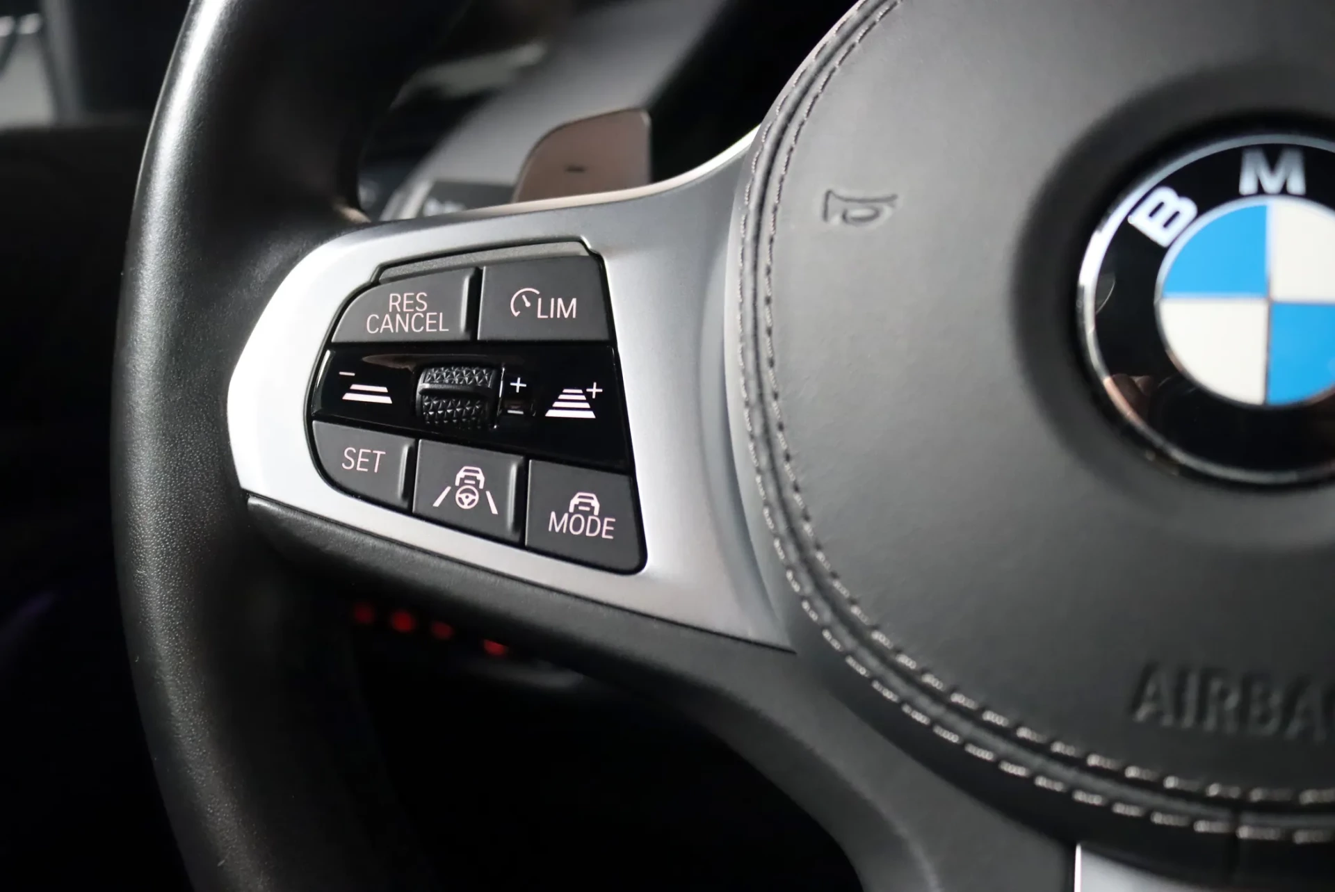 BMW X5 45 e xDrive Pack M 27