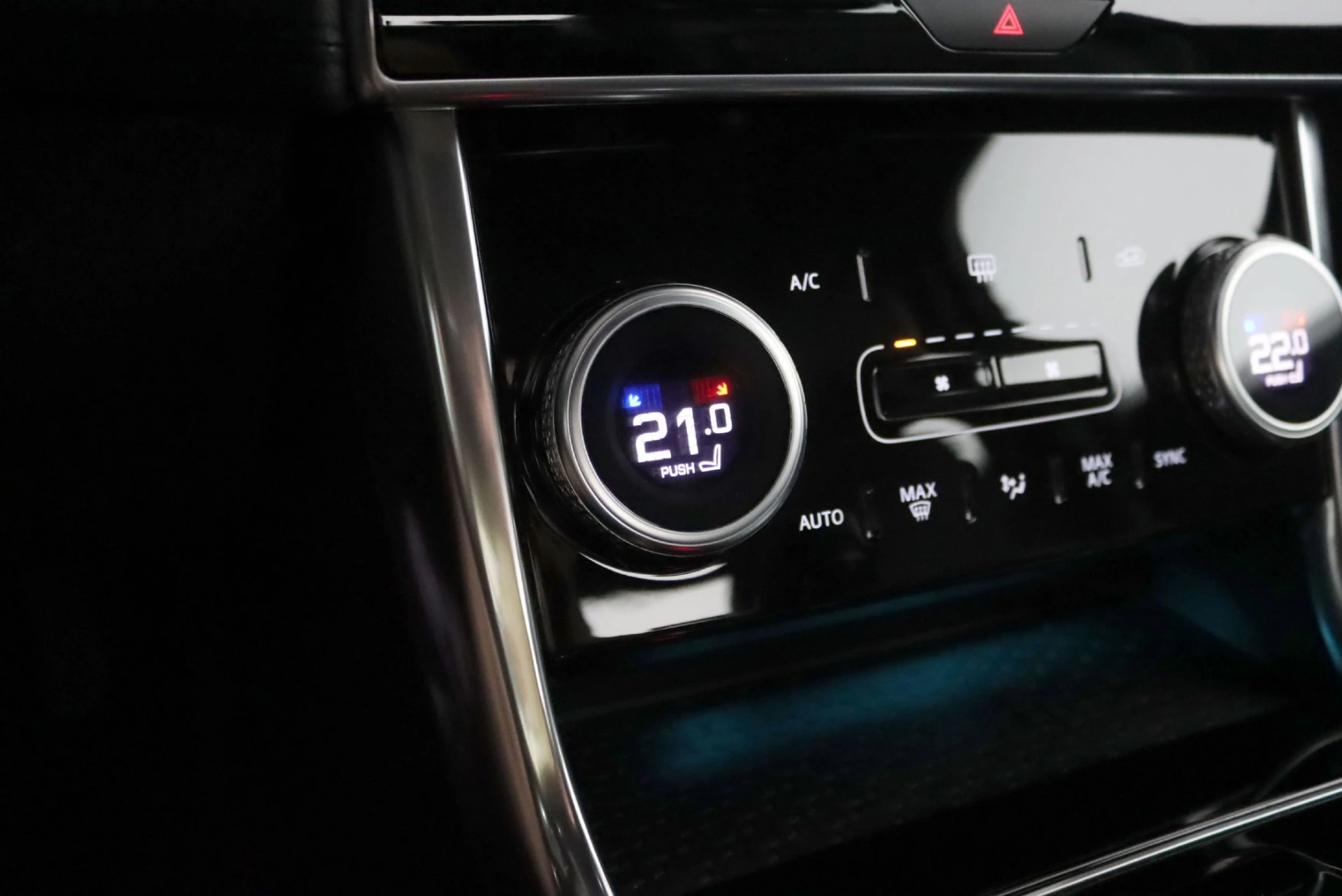 Jaguar XE D180 Aut. R-Dynamic S 20