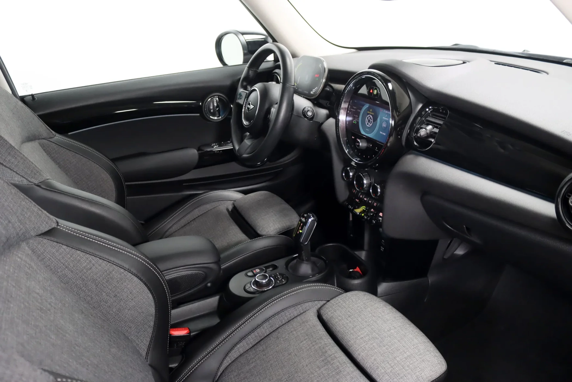 MINI 3 Portas Cooper SE 25