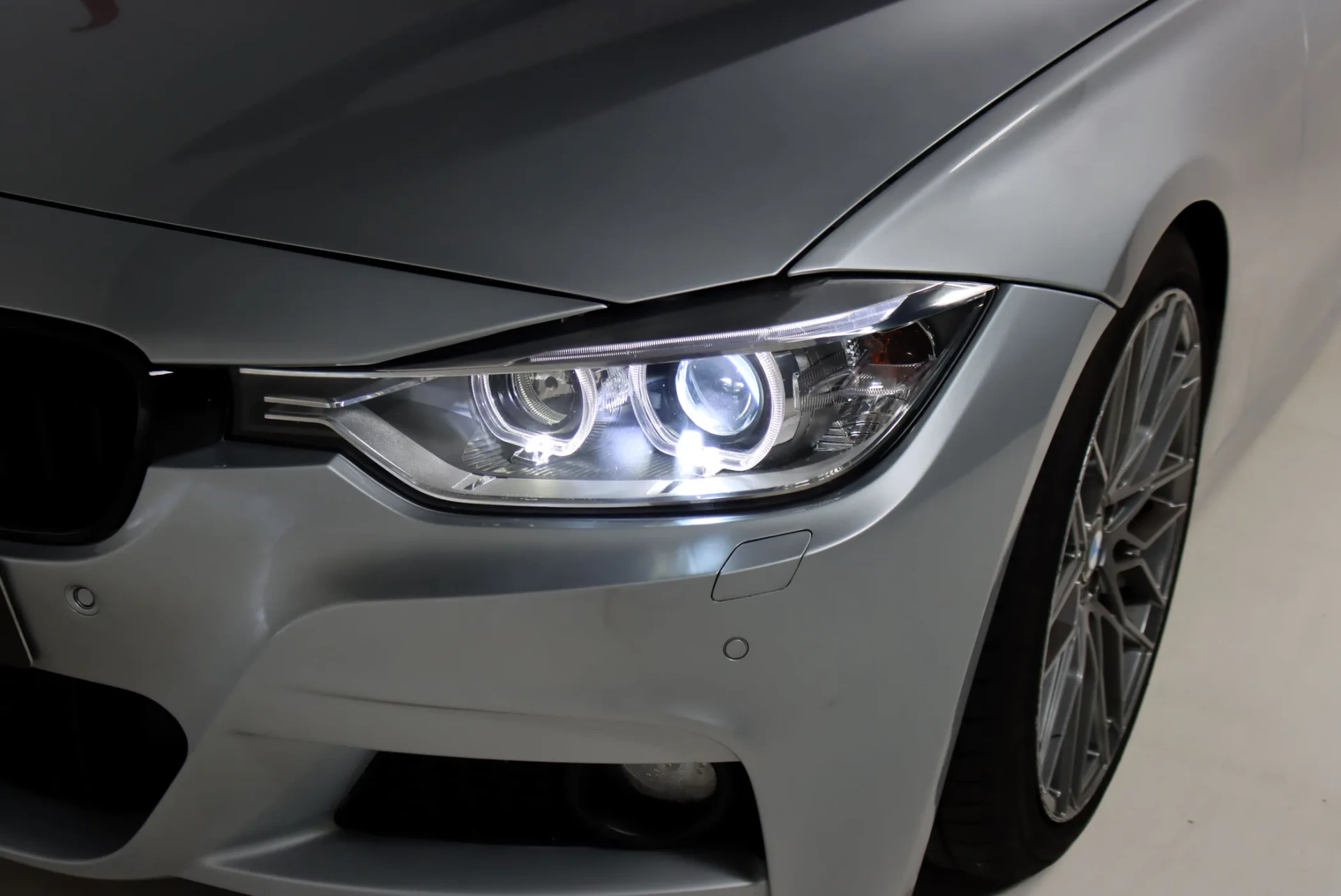 BMW 318 d Touring 10