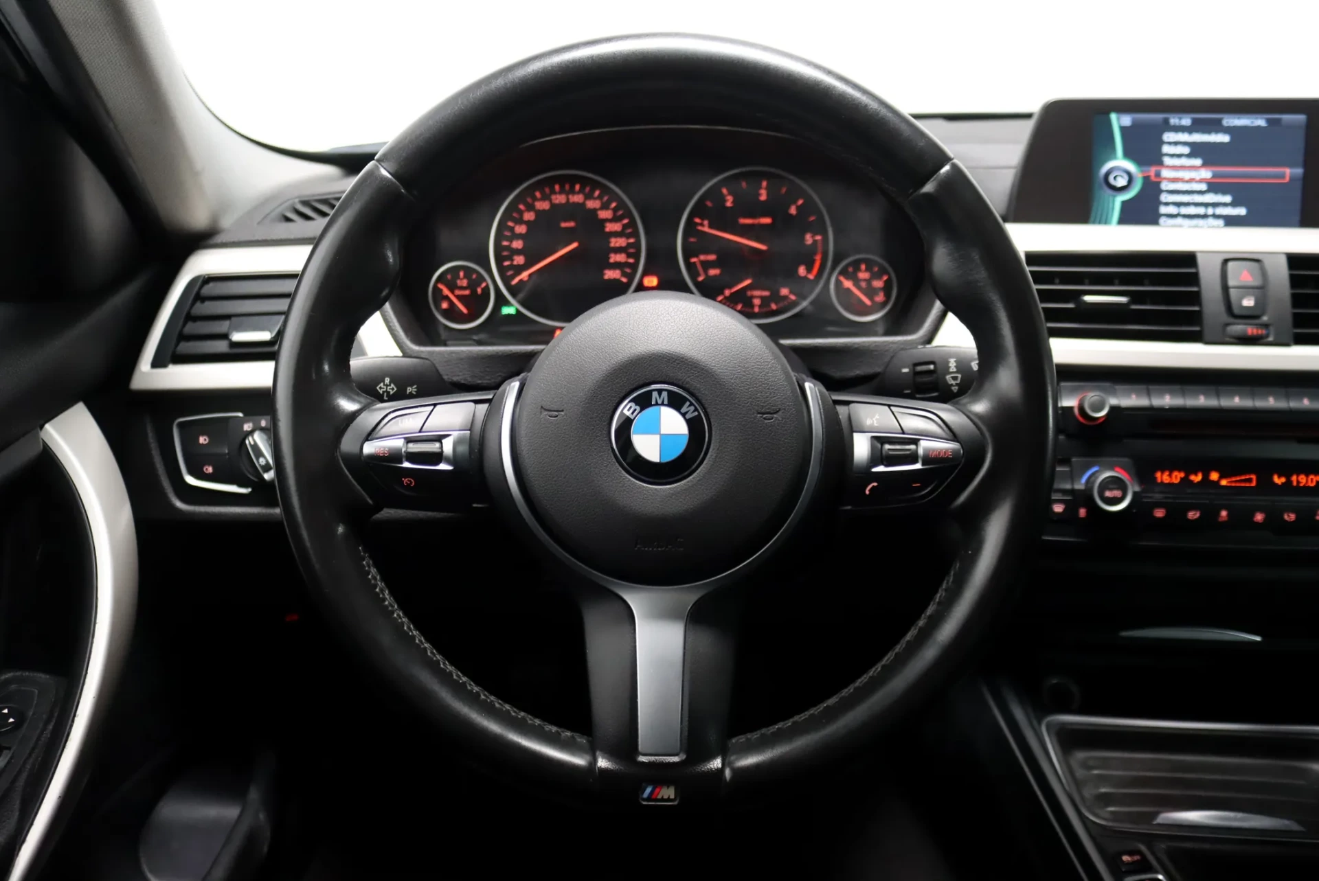 BMW 318 d Touring 15