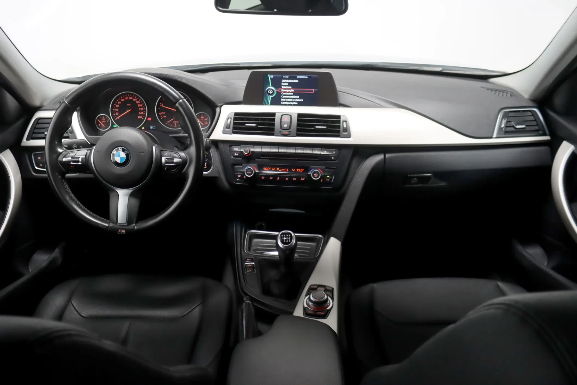 BMW 318 d Touring 17