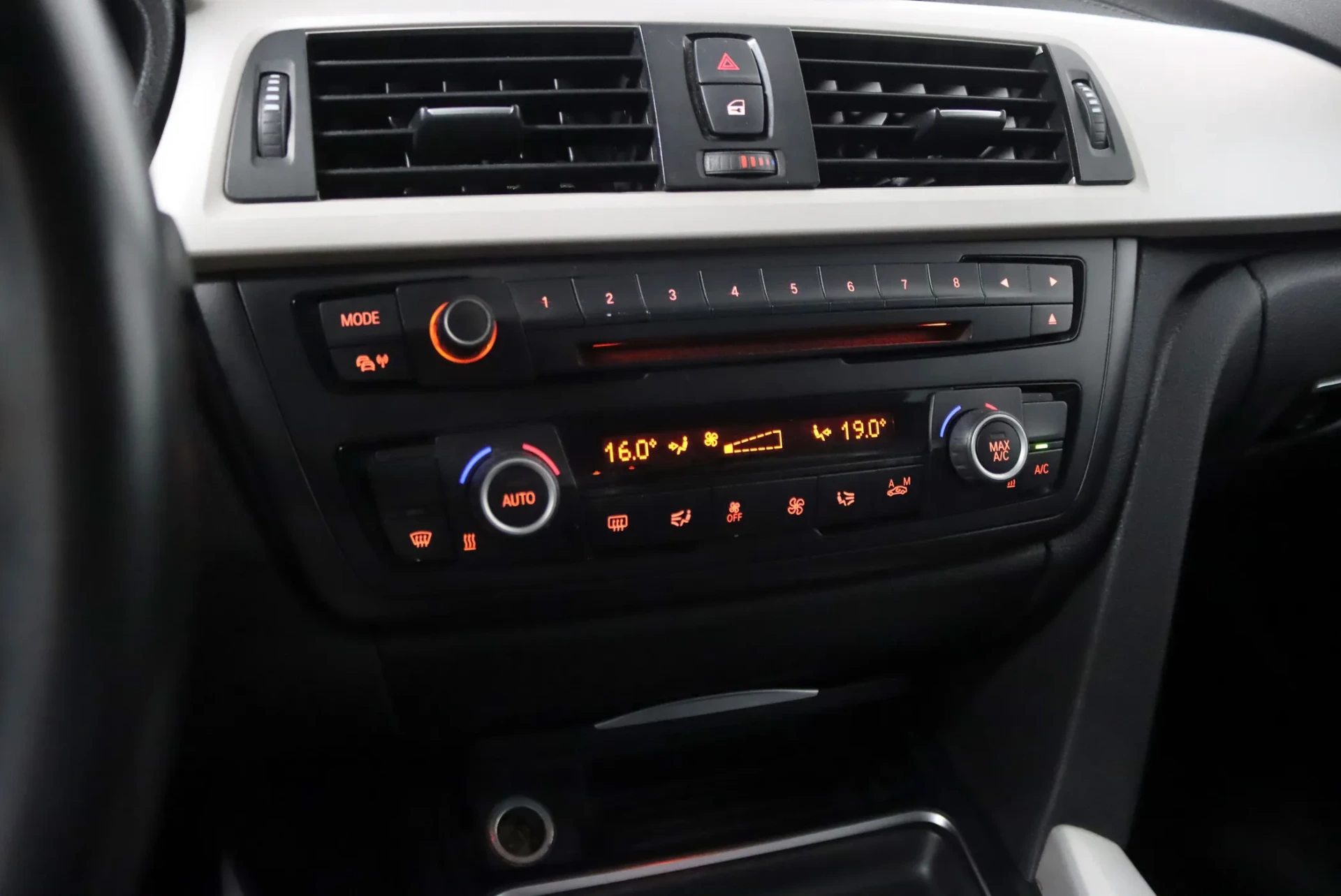BMW 318 d Touring 19