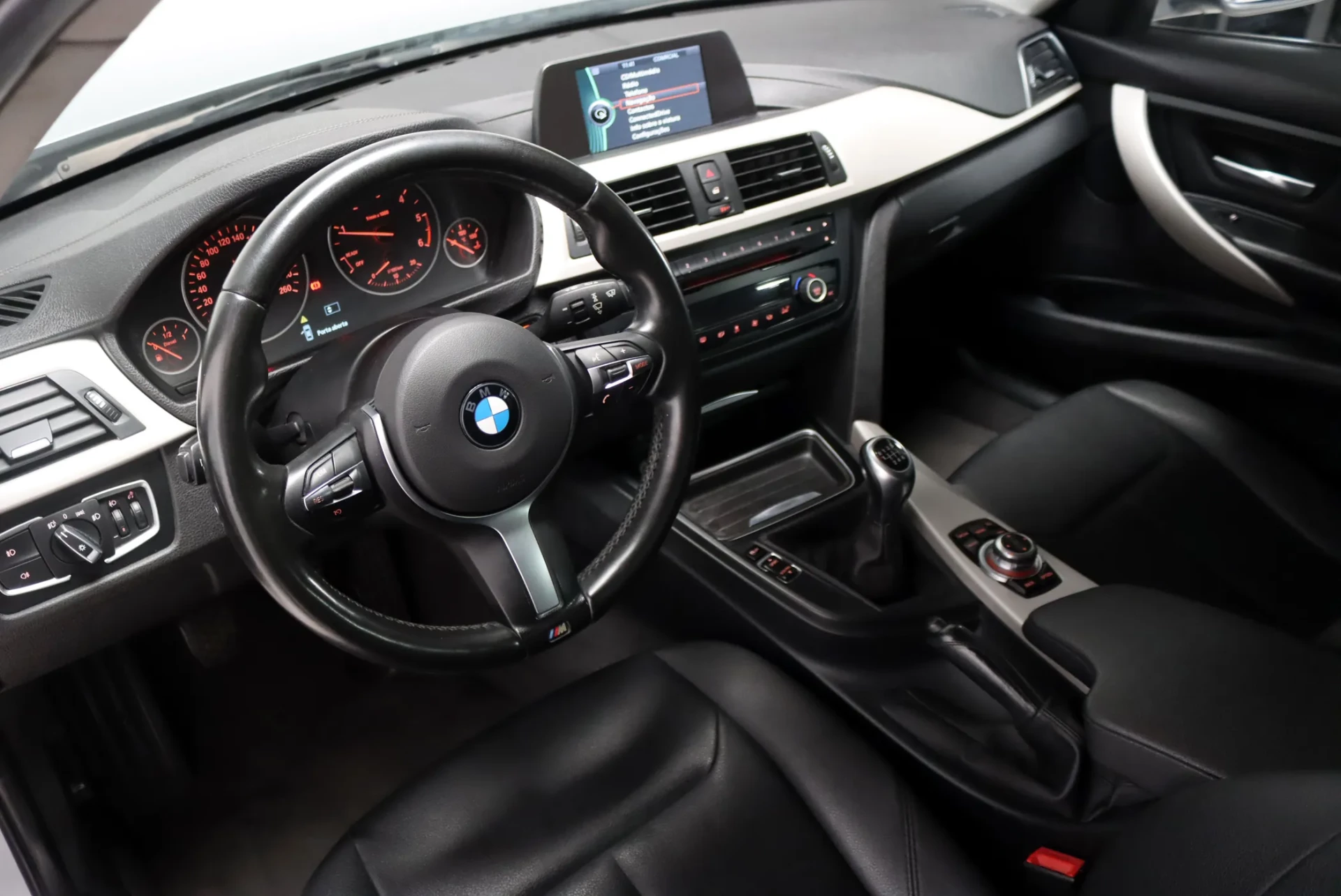 BMW 318 d Touring 22