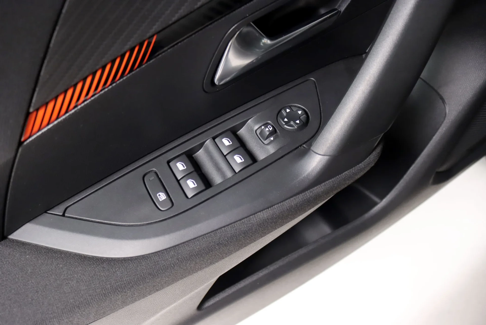 Peugeot e-2008 50 kWh Active 10