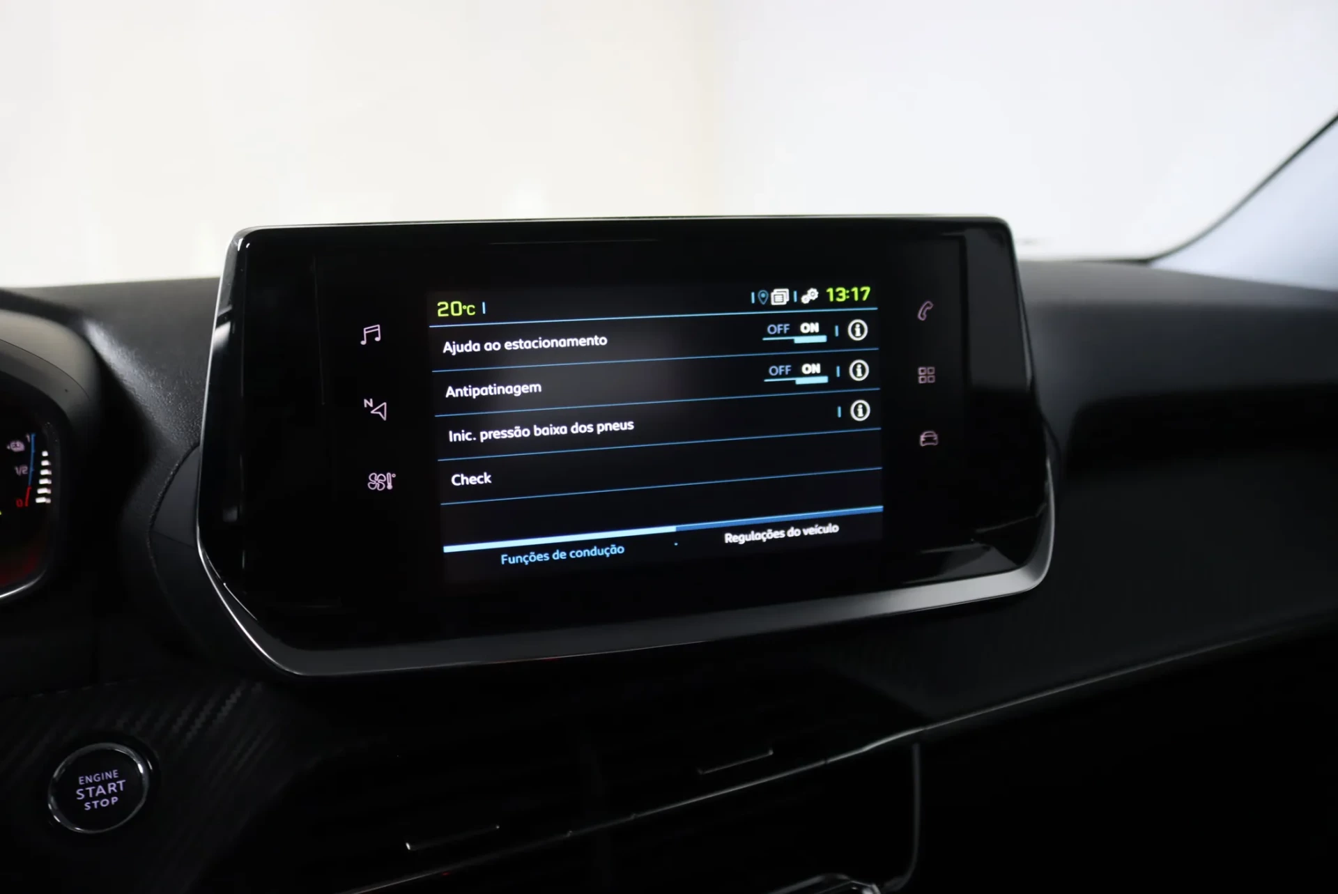 Peugeot e-2008 50 kWh Active 14