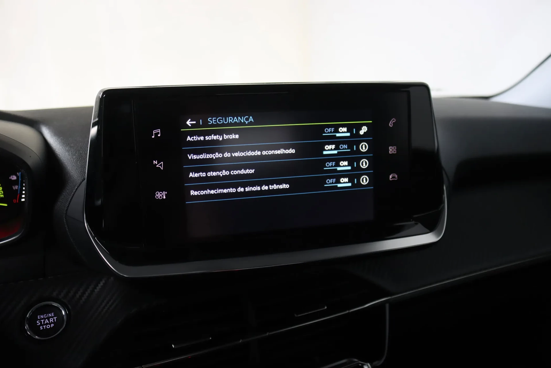Peugeot e-2008 50 kWh Active 15
