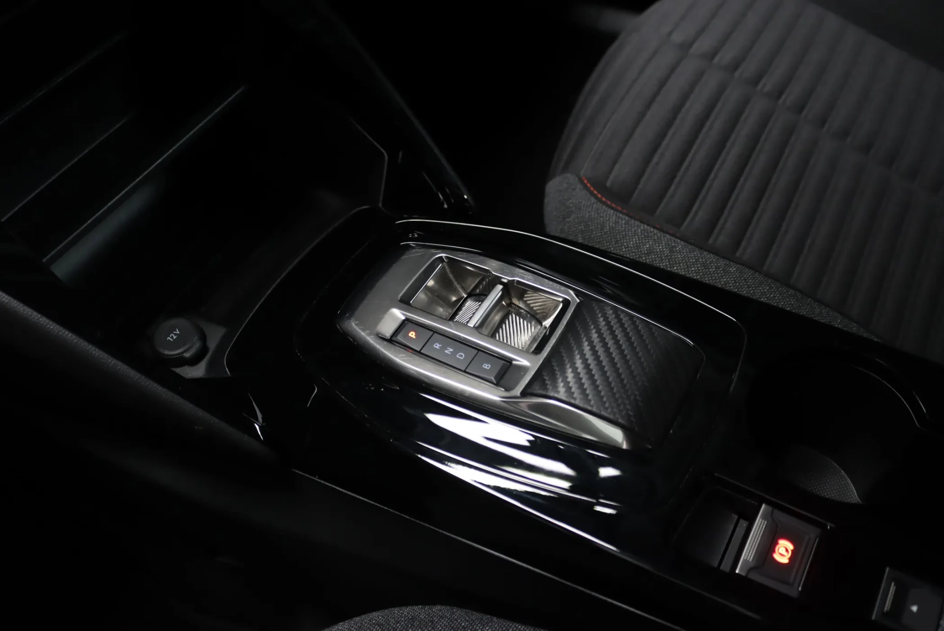 Peugeot e-2008 50 kWh Active 29