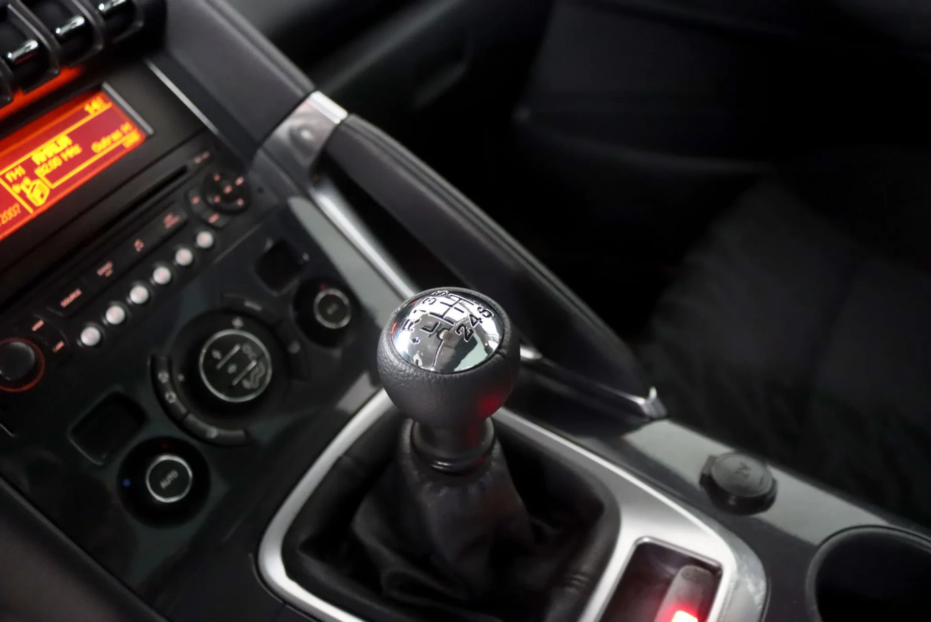 Peugeot 3008 1.6 HDi Allure 13