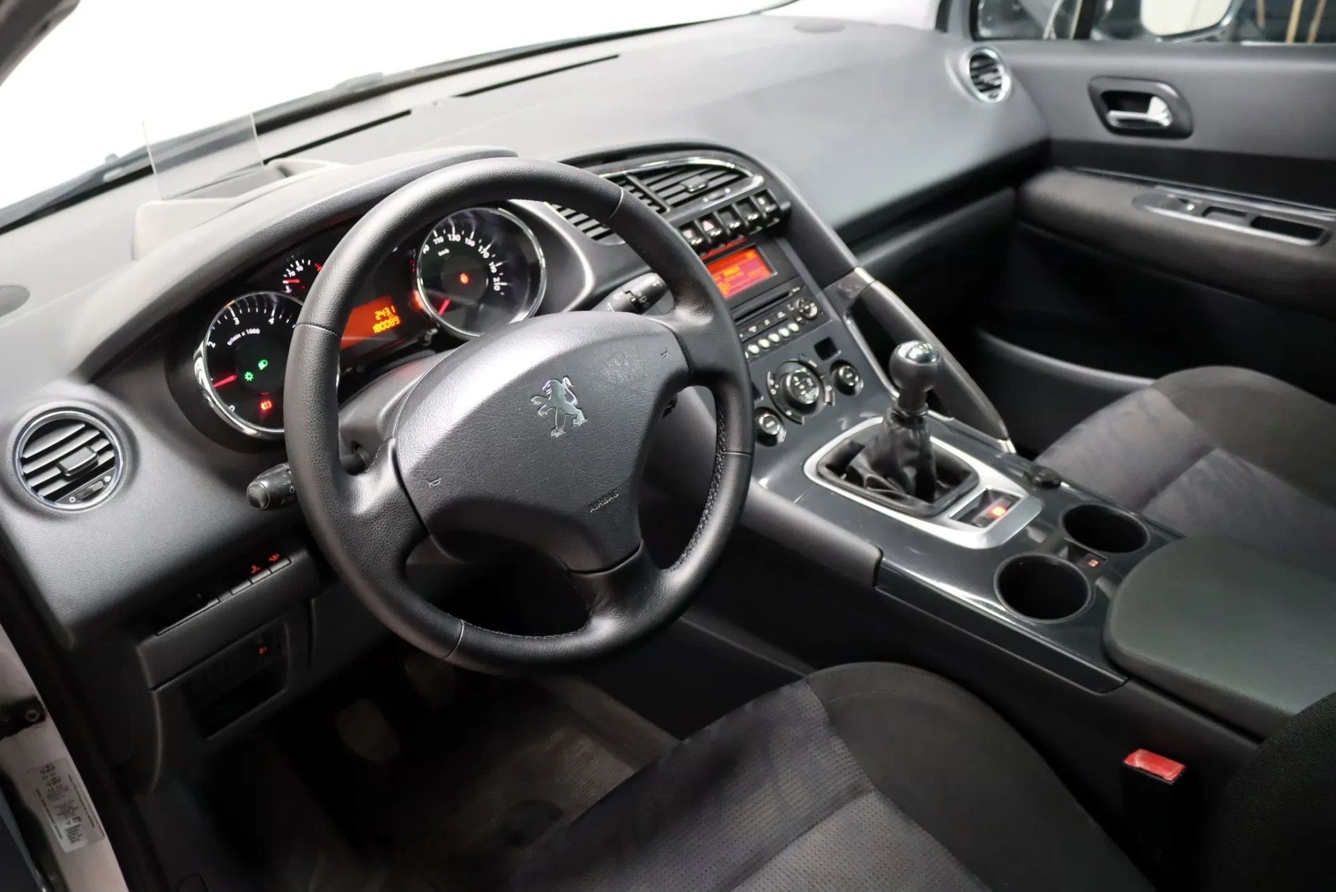 Peugeot 3008 1.6 HDi Allure 14
