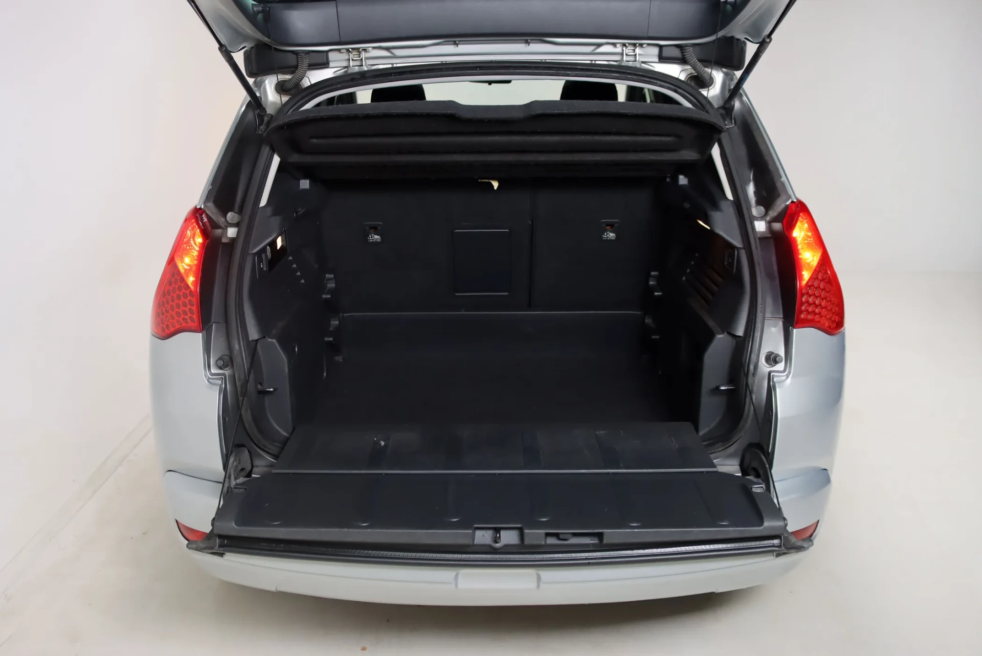 Peugeot 3008 1.6 HDi Allure 25
