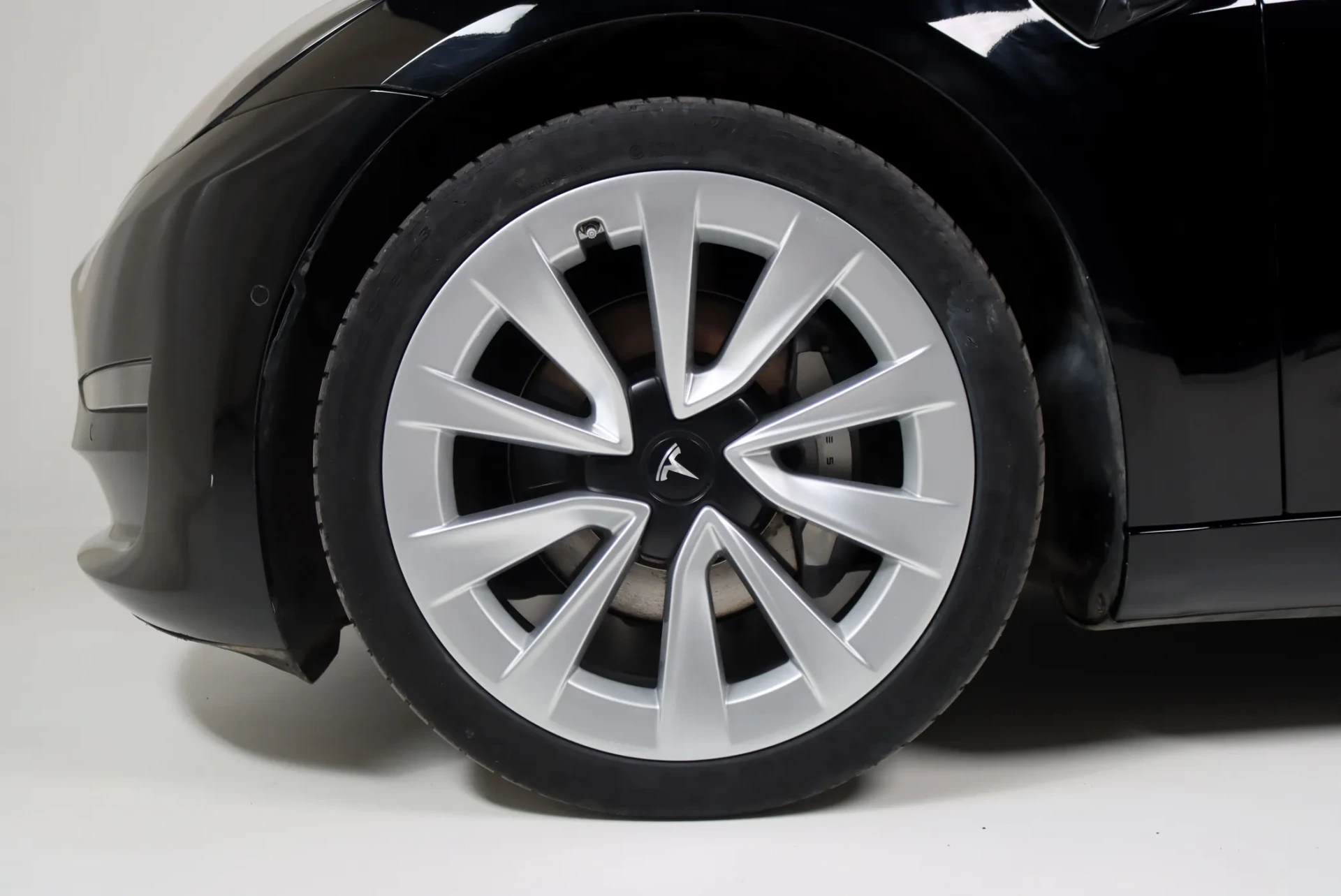 Tesla Model 3 Long Range AWD Dual Motor 6