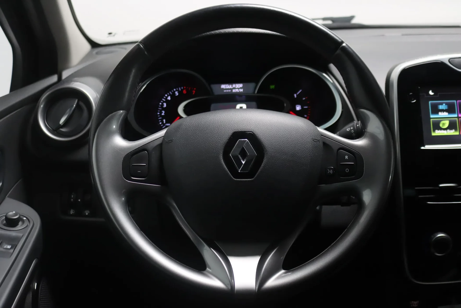 Renault Clio 0.9 TCE Limited 15