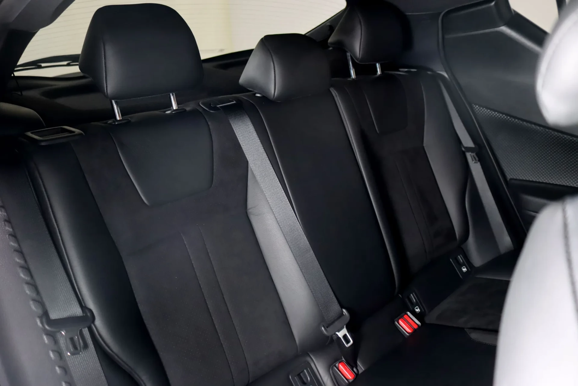 Toyota C-HR 1.8 Hybrid Exclusive 11
