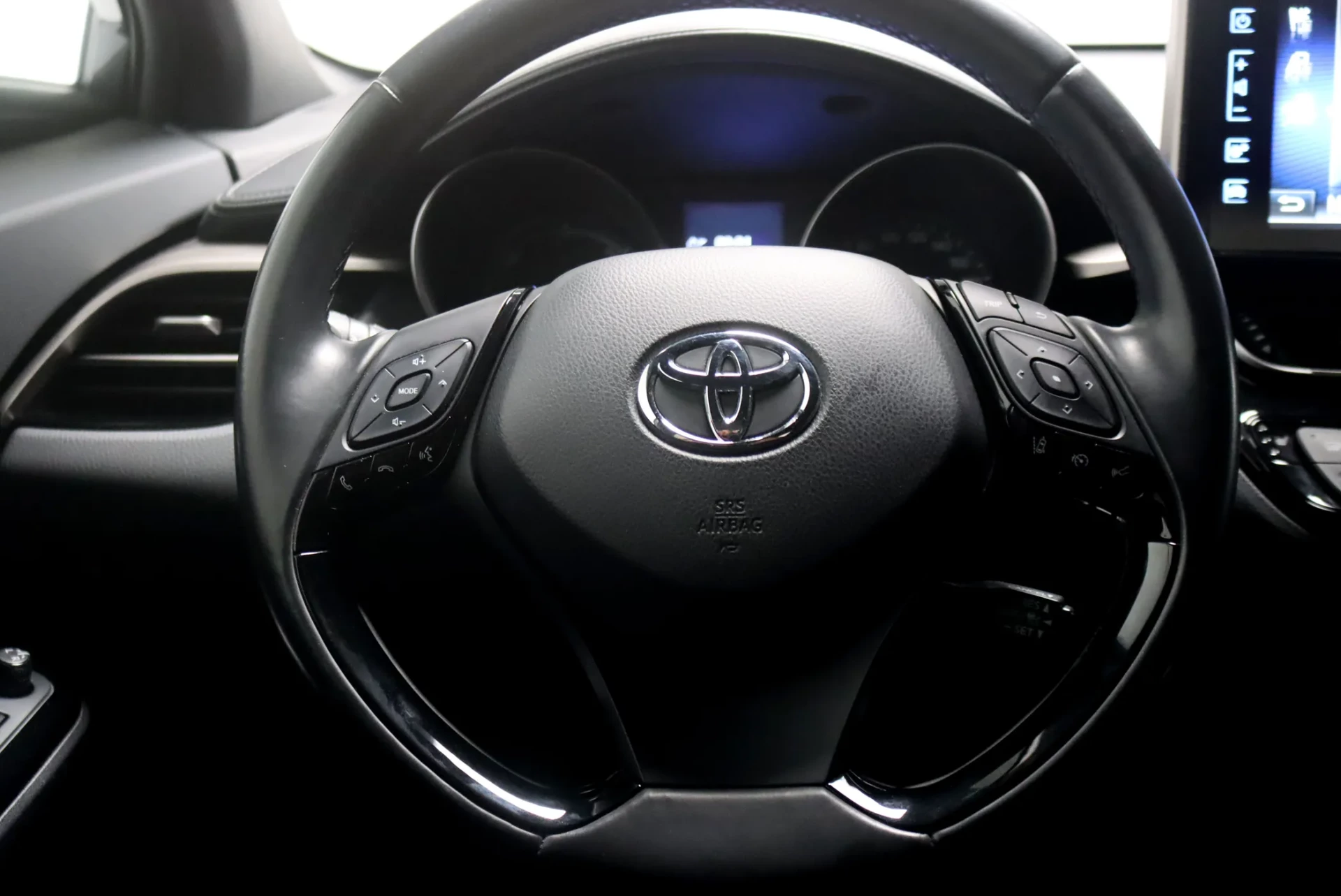 Toyota C-HR 1.8 Hybrid Exclusive 15