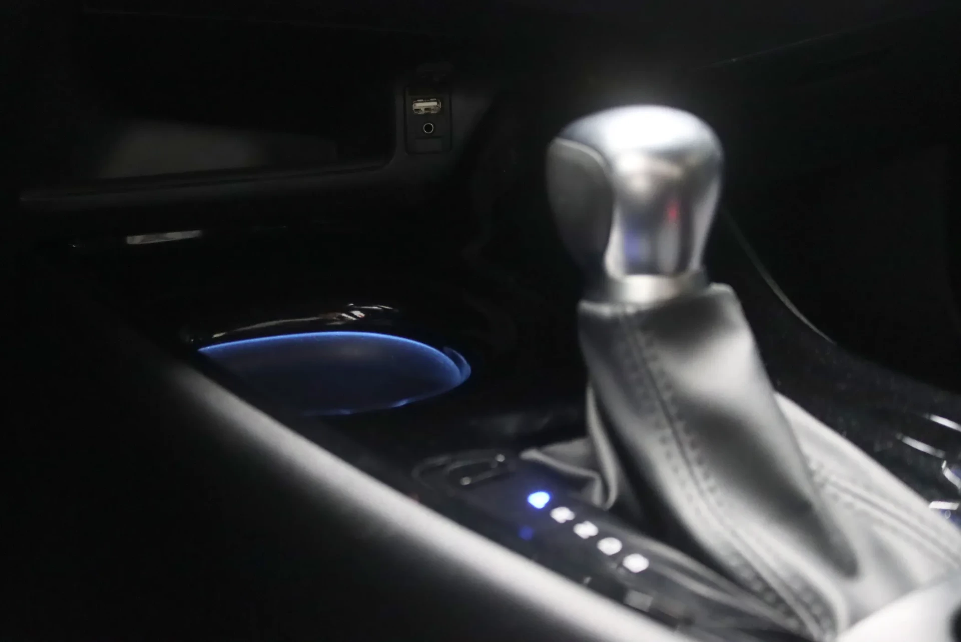 Toyota C-HR 1.8 Hybrid Exclusive 18