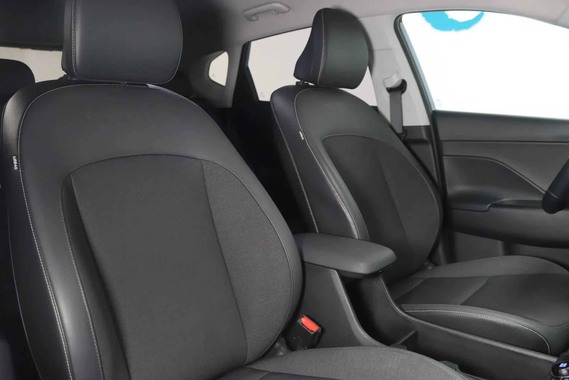 Hyundai Kauai EV 65.4 kWh Premium 12