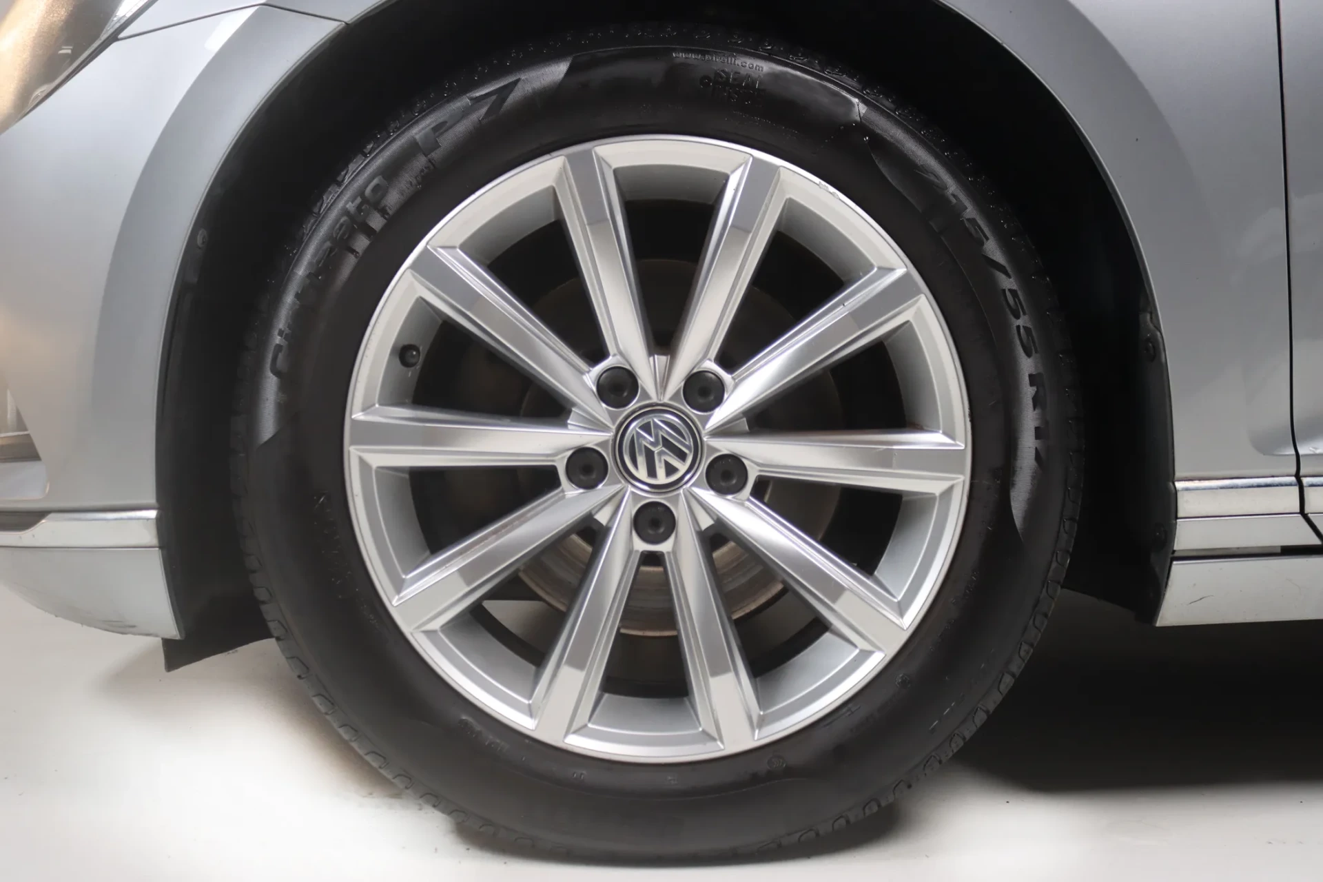 Volkswagen Passat 2.0 TDI Highline 6