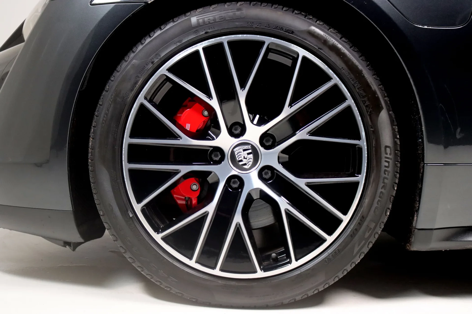 Porsche Taycan 4S 5