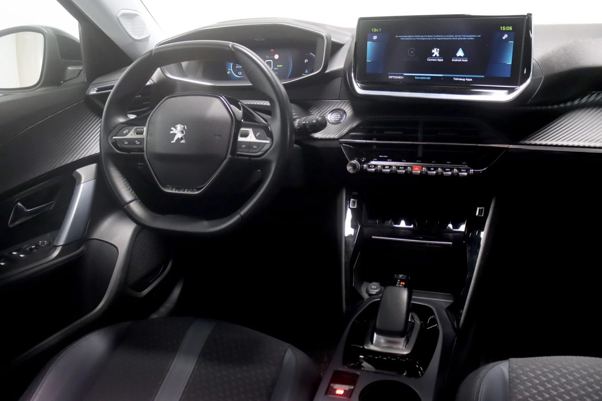 Peugeot e-2008 Allure 15
