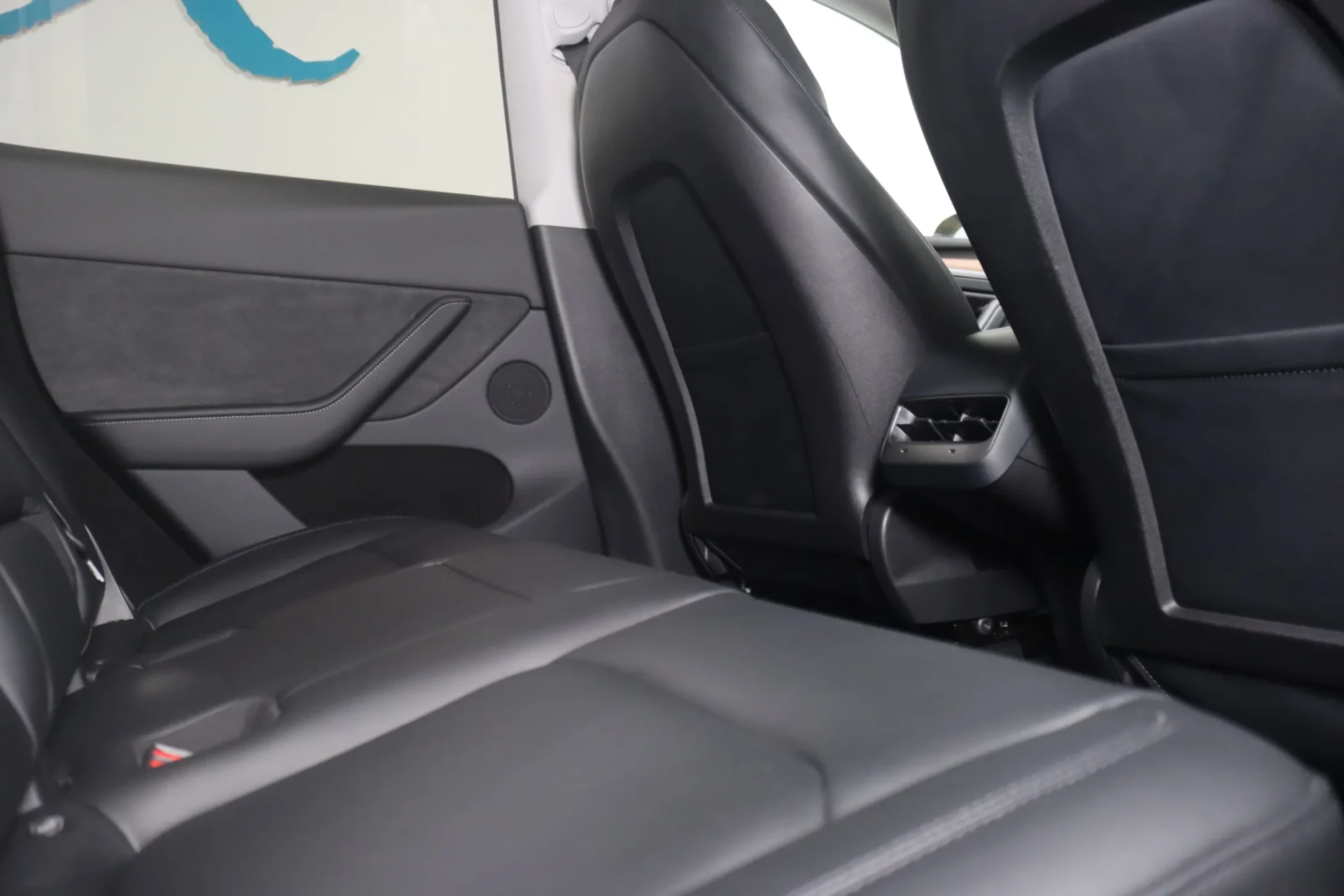 Tesla Model Y Performance Tração Integral 11