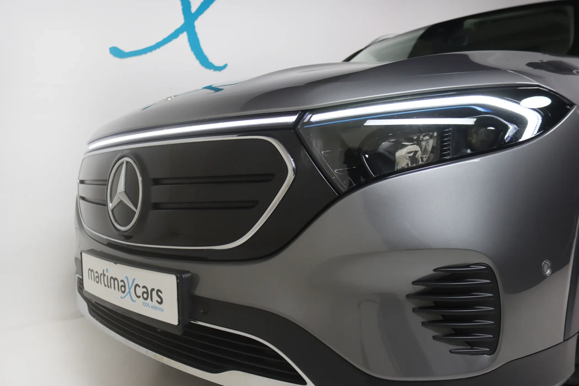 Mercedes-Benz EQB 300 4Matic 5