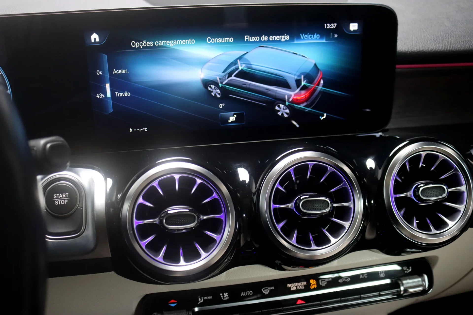 Mercedes-Benz EQB 300 4Matic 31